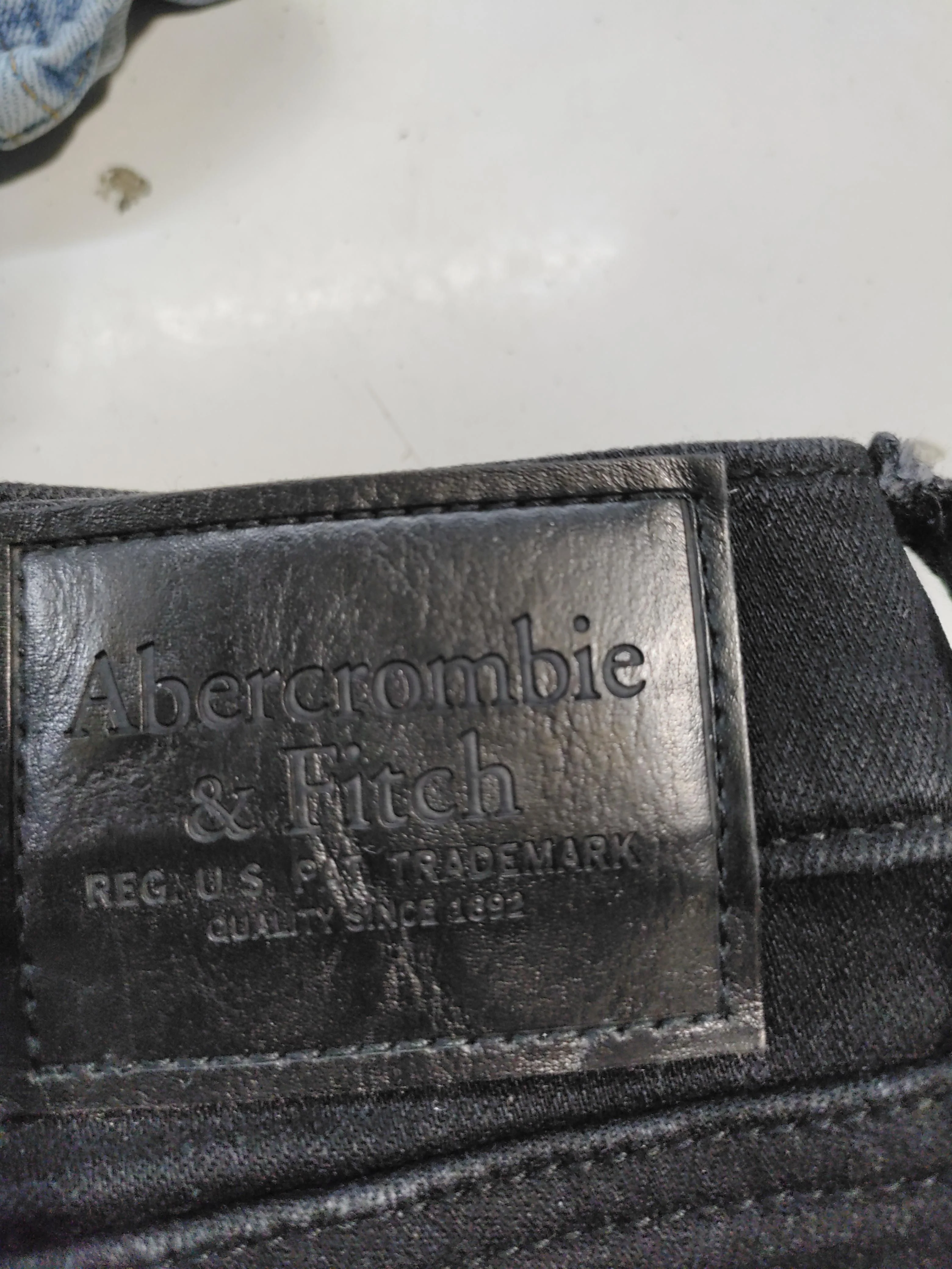Abercrombie & Fitch Men's Jeans W 28 in Black Cotton - Image 6