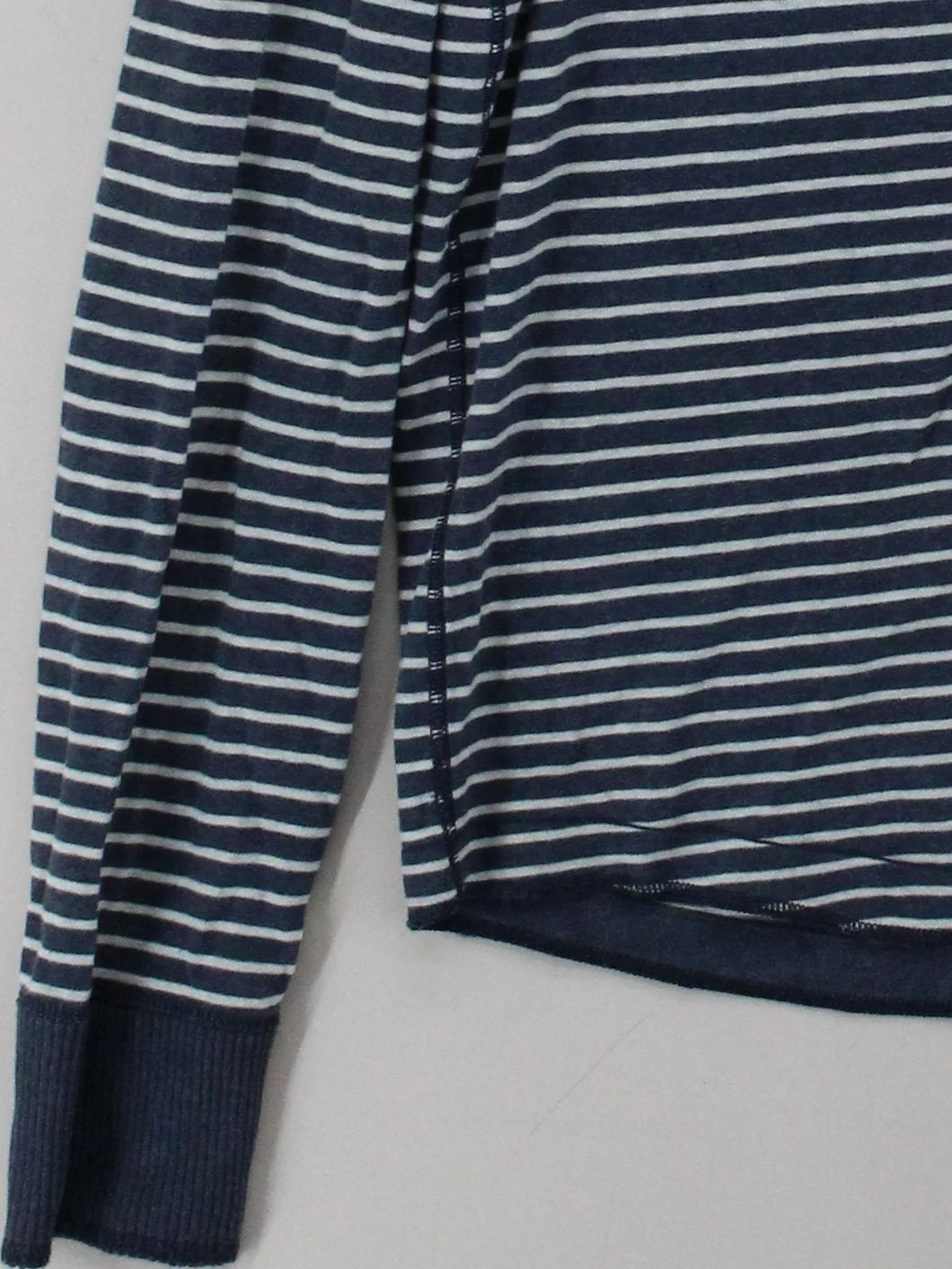 Abercrombie & Fitch Men's Jumper M Blue Striped 100% Cotton Round Neck Pullover - Image 4