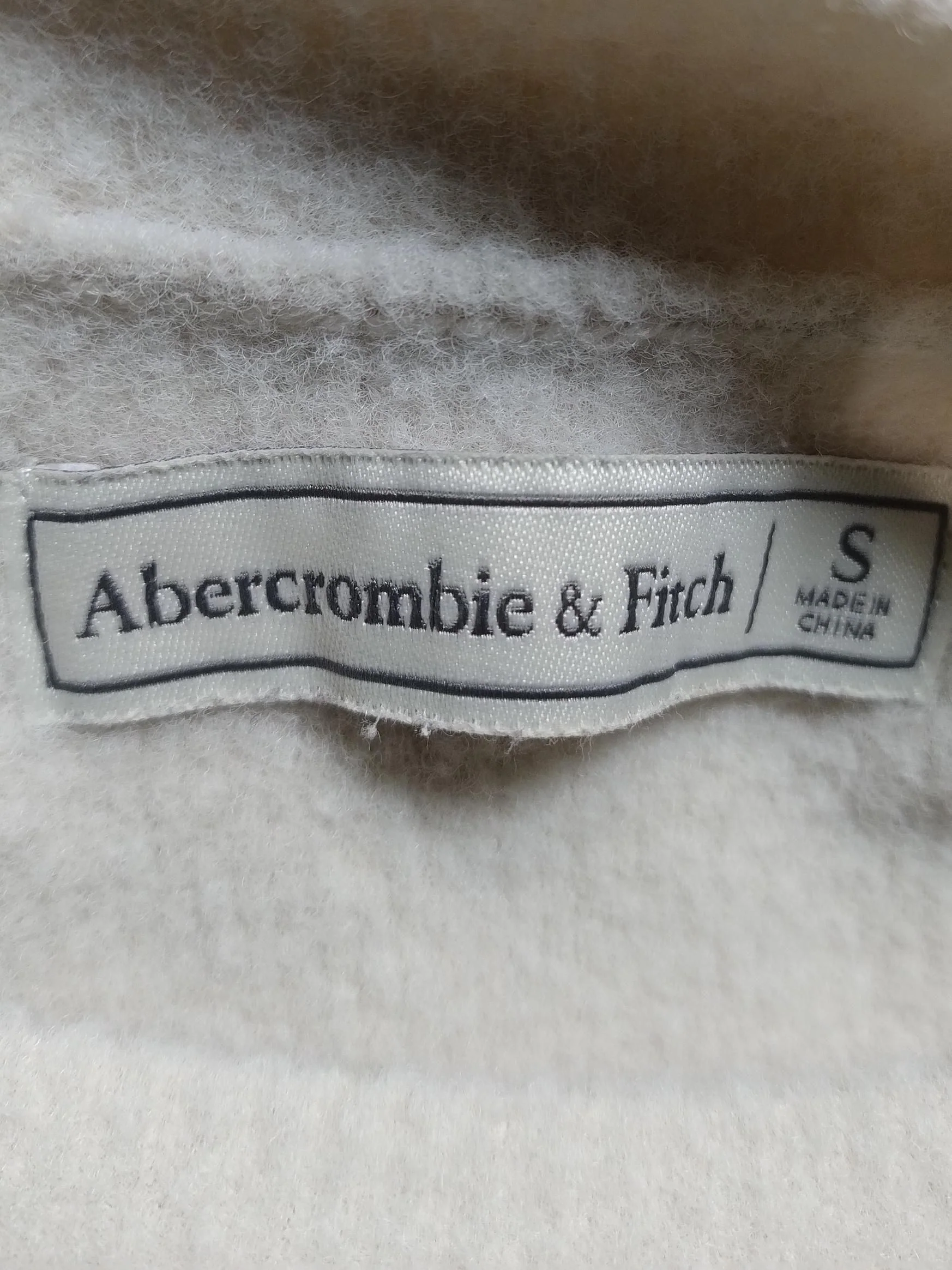 Abercrombie & Fitch Men's Jumper S Cream 100% Nylon Crew Neck Pullover - Image 5
