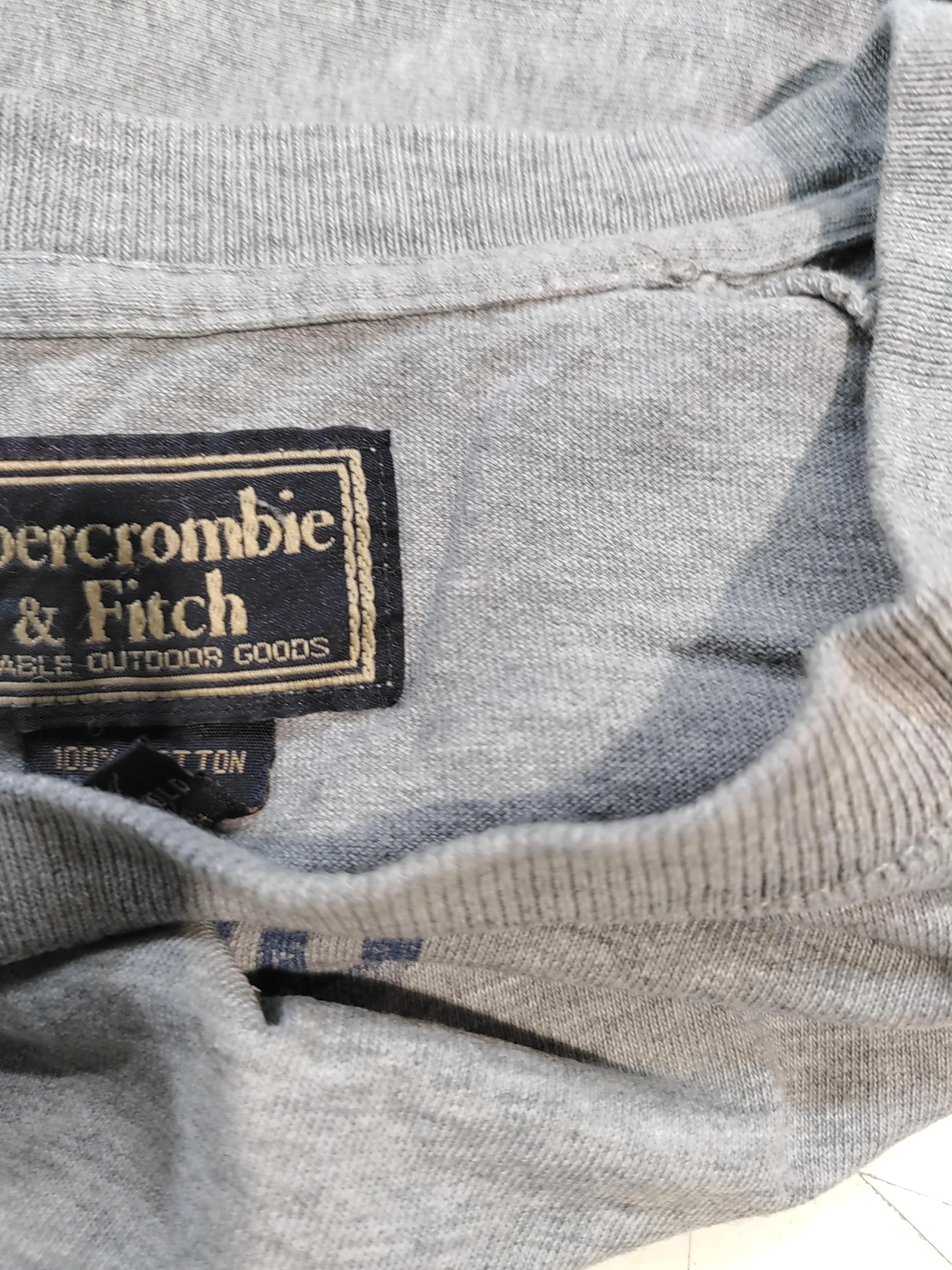 Abercrombie & Fitch Men's T-Shirt L Grey Graphic 100% Cotton Basic - Image 5