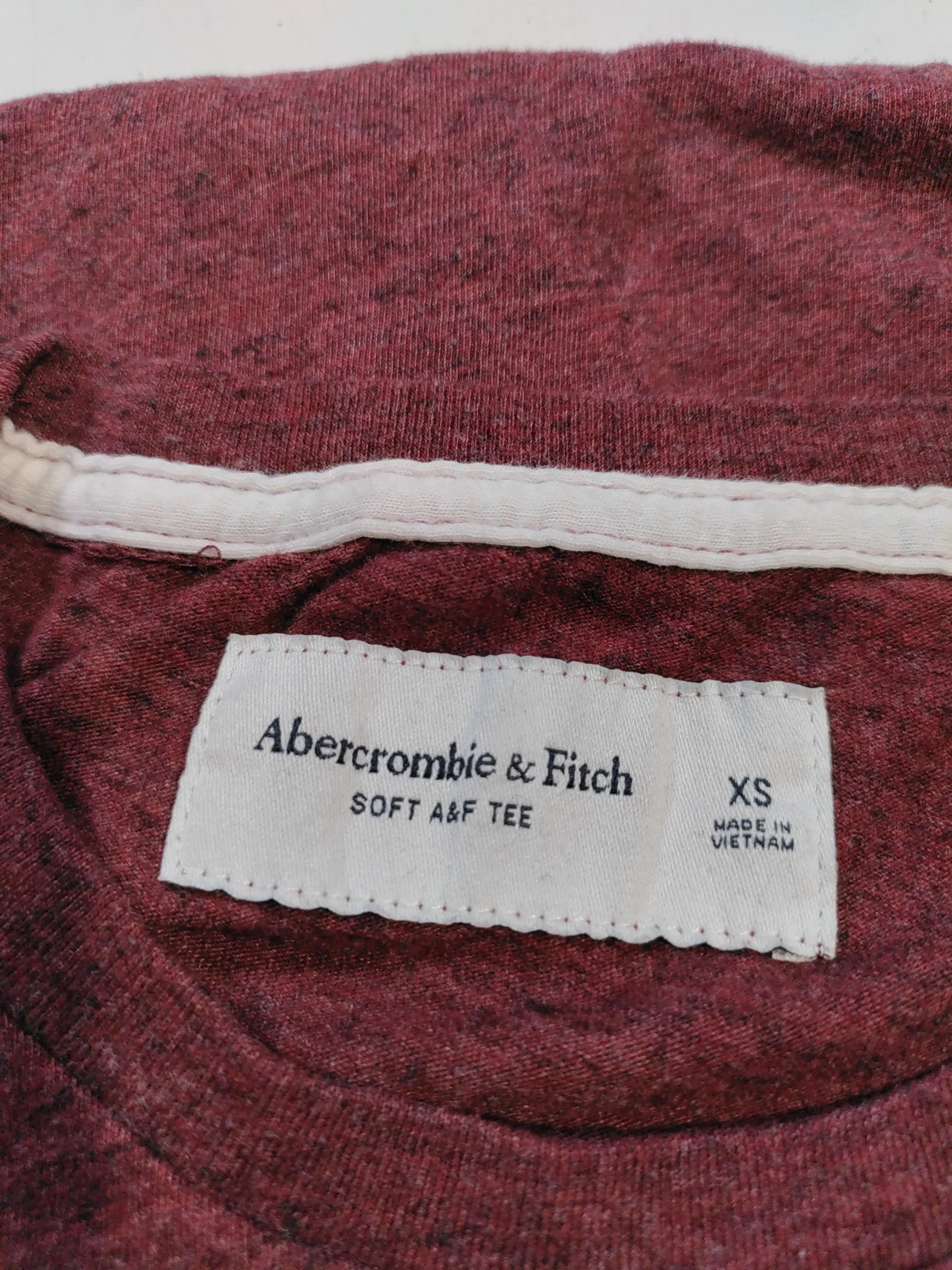 Abercrombie & Fitch Men's T-Shirt XS Red Cotton with Polyester Basic - Image 6