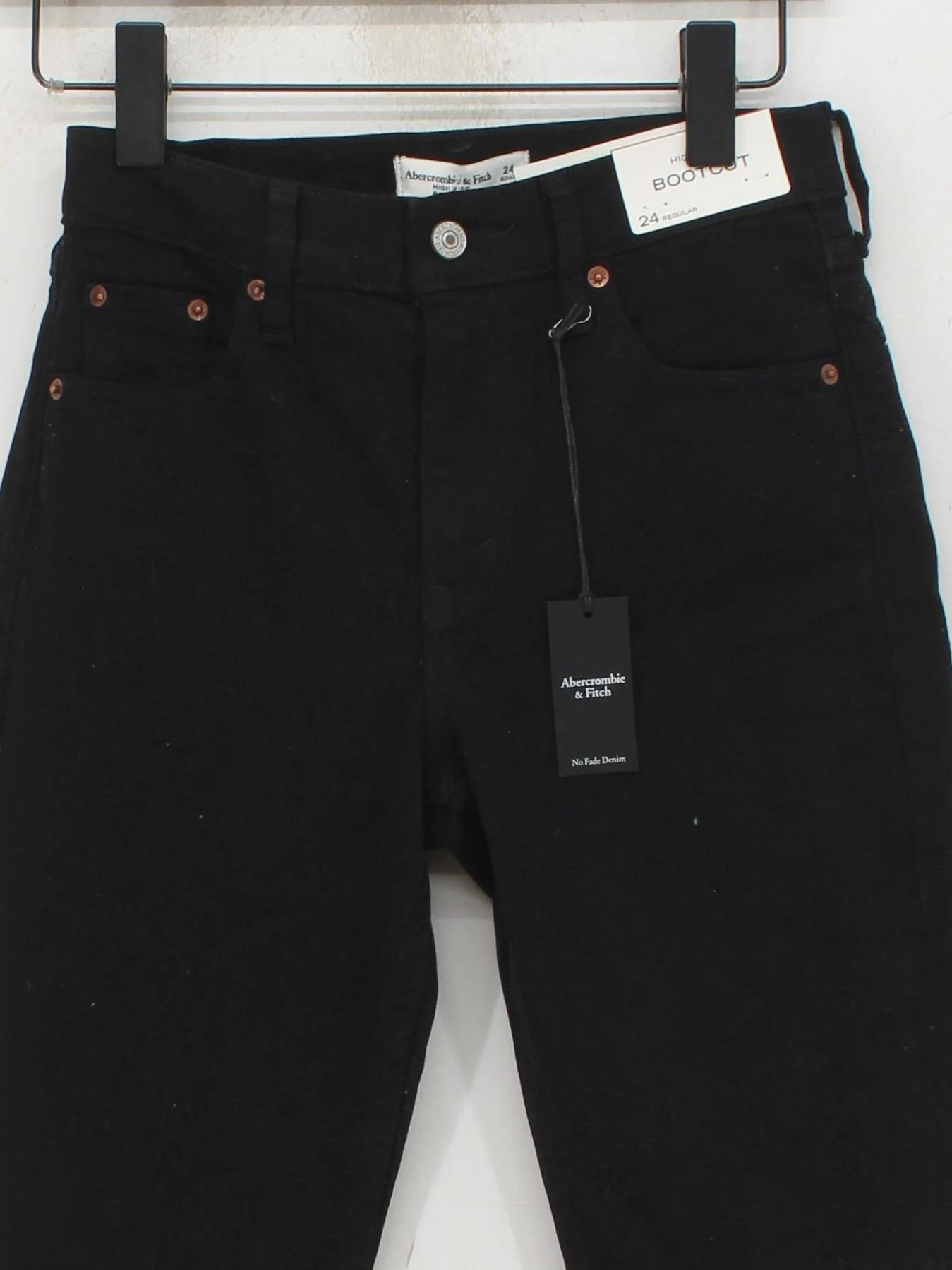 Abercrombie & Fitch Women's Jeans W 24 in Black Cotton with Elastane Flared - Image 3