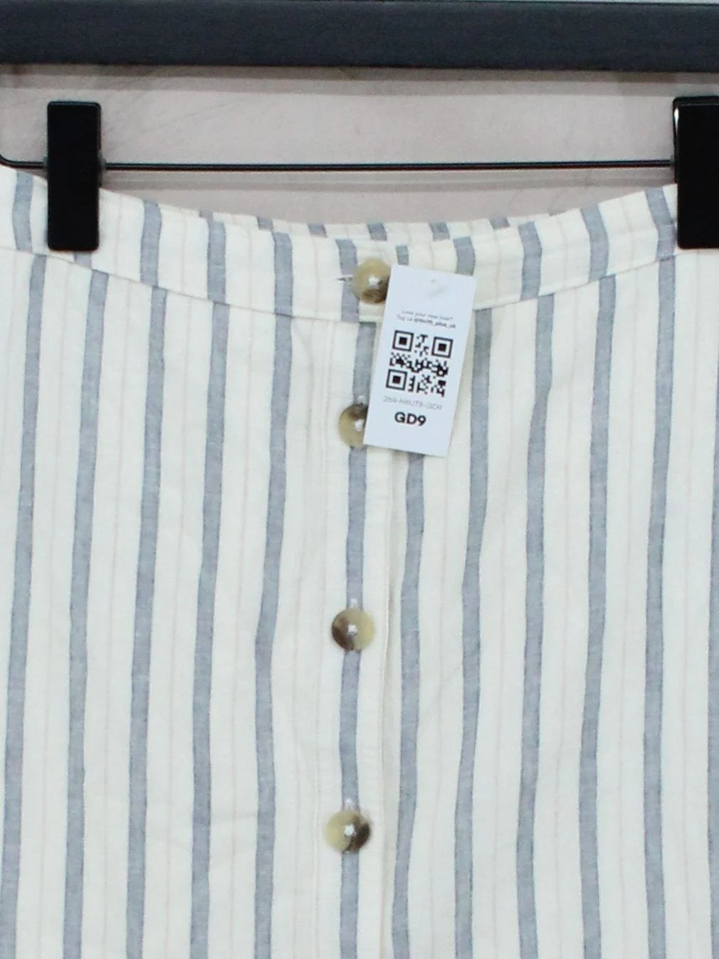 Abercrombie & Fitch Women's Mini Skirt XS Cream Linen with Cotton, Viscose Mini - Image 3