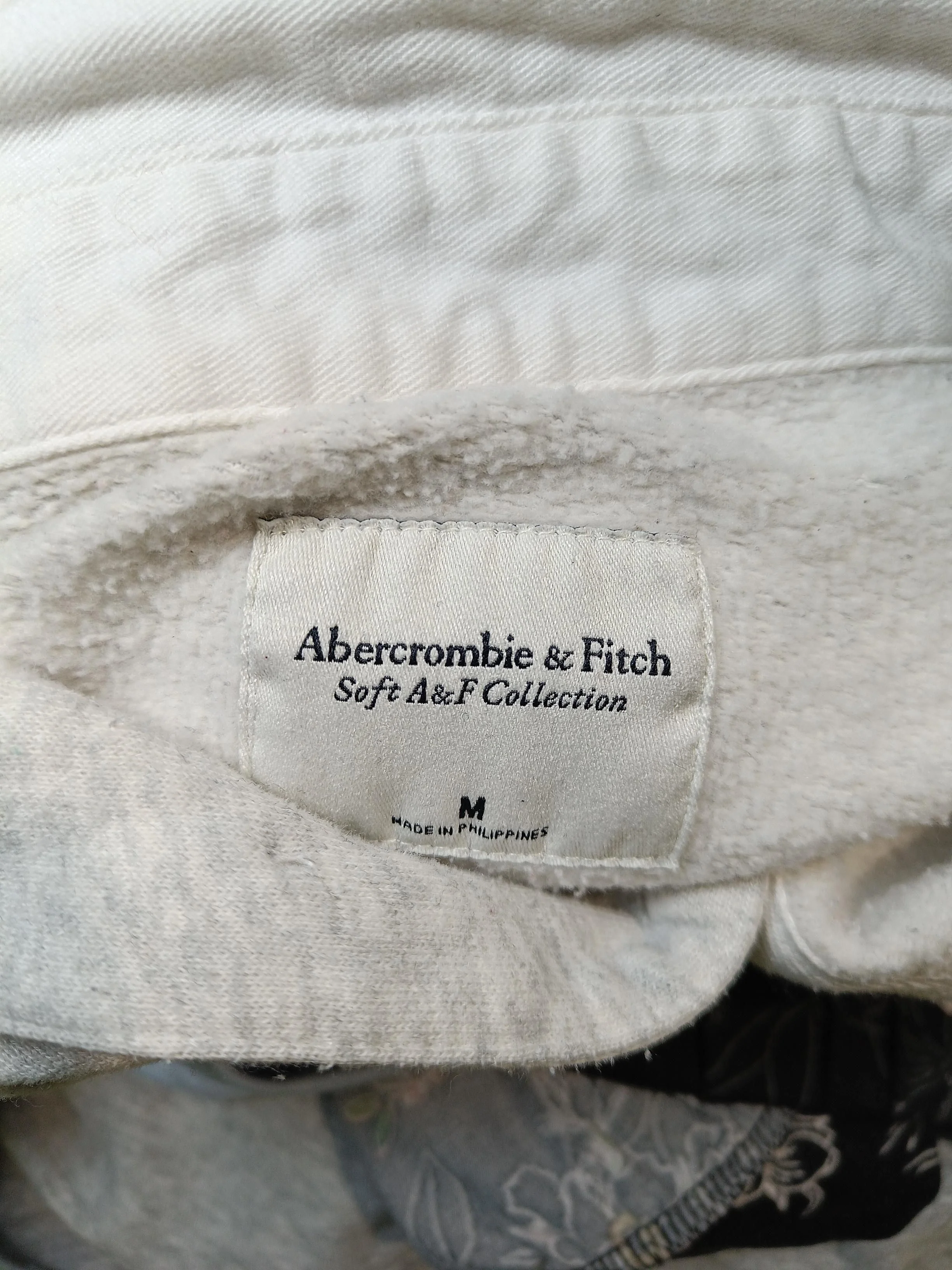Abercrombie & Fitch Women's Polo M Grey Cotton with Polyester Basic - Image 5