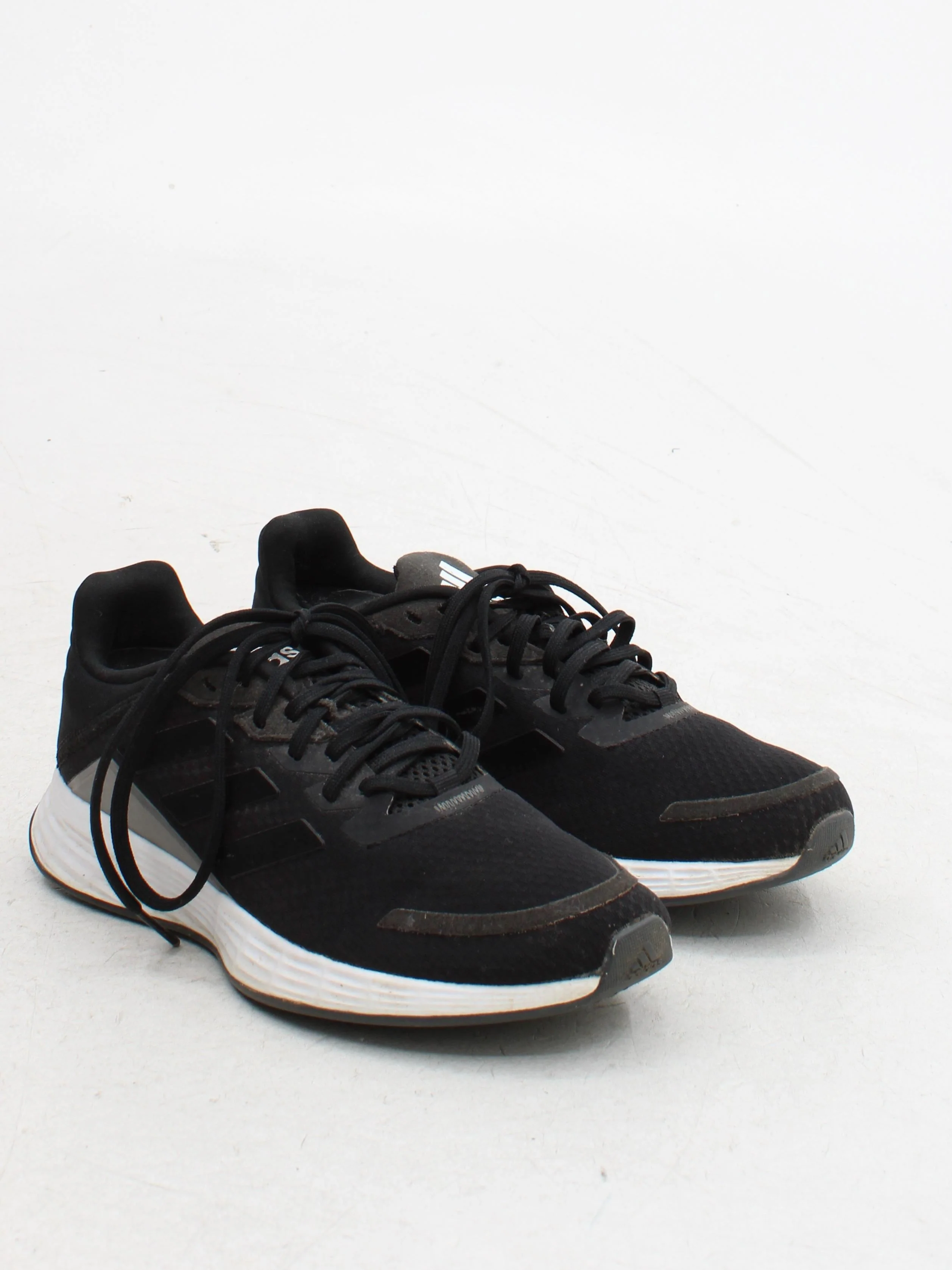 Adidas LIGHTMOTION Women's Trainers FV8796 UK5 EU38 US6.5 in Black - Image 4