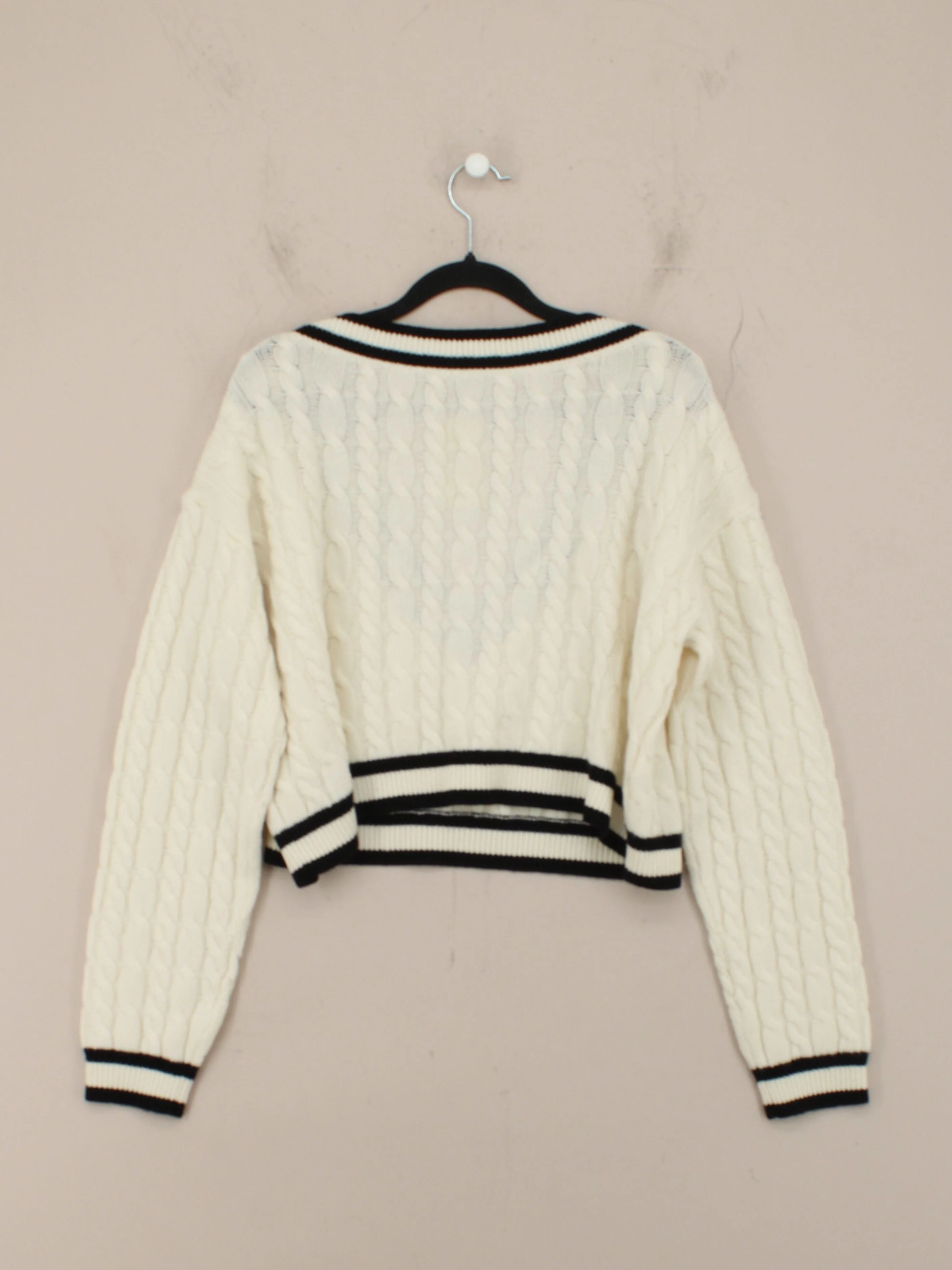 Alice + Olivia Women's Jumper M Cream Wool - Image 2