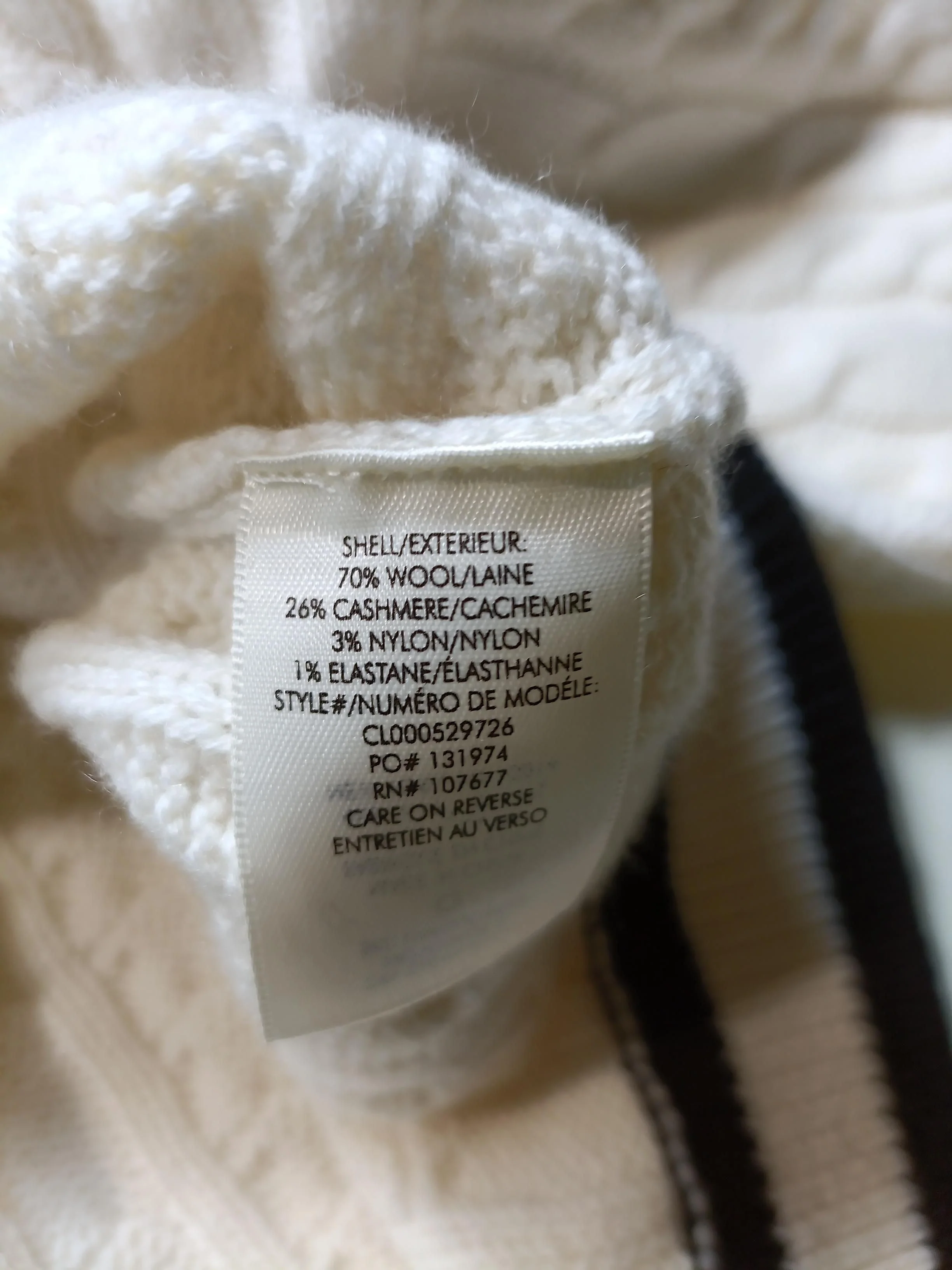 Alice + Olivia Women's Jumper M Cream Wool - Image 6