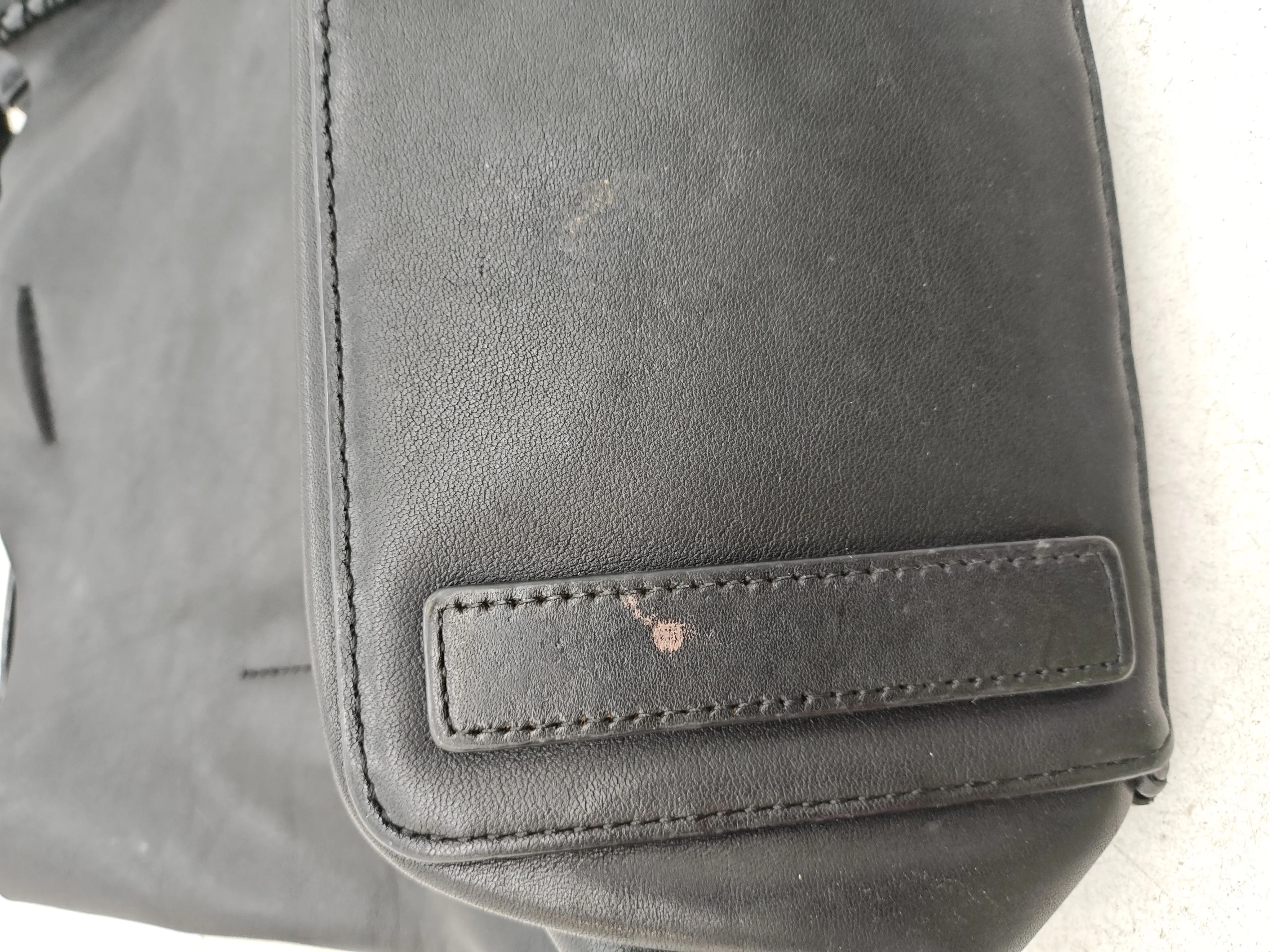 AllSaints Women's Bag Black 100% Leather Shoulder Bag - Image 7