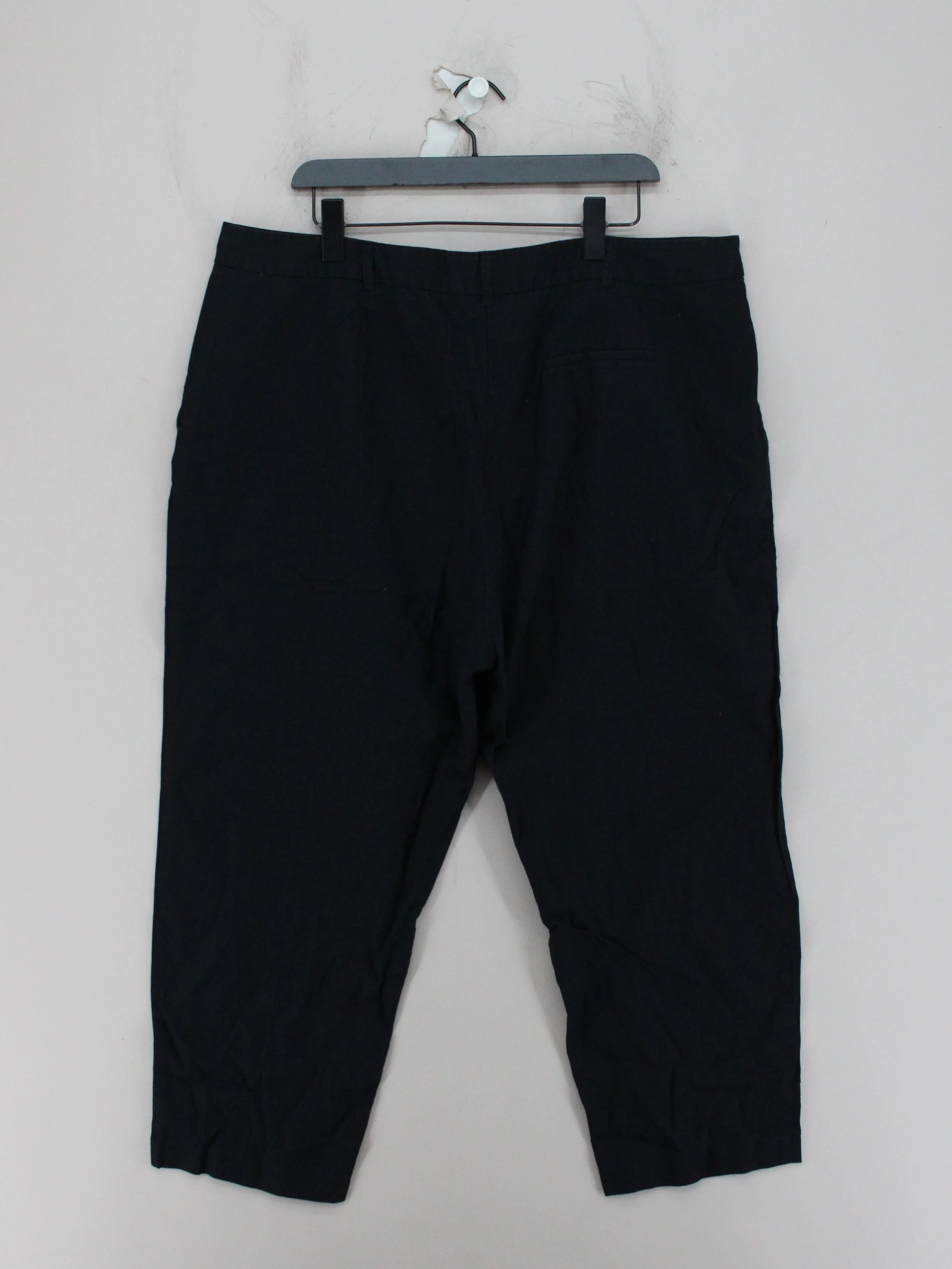 Asos Design Men's Trousers W 48 in Black Cotton with Polyester Capri - Image 2