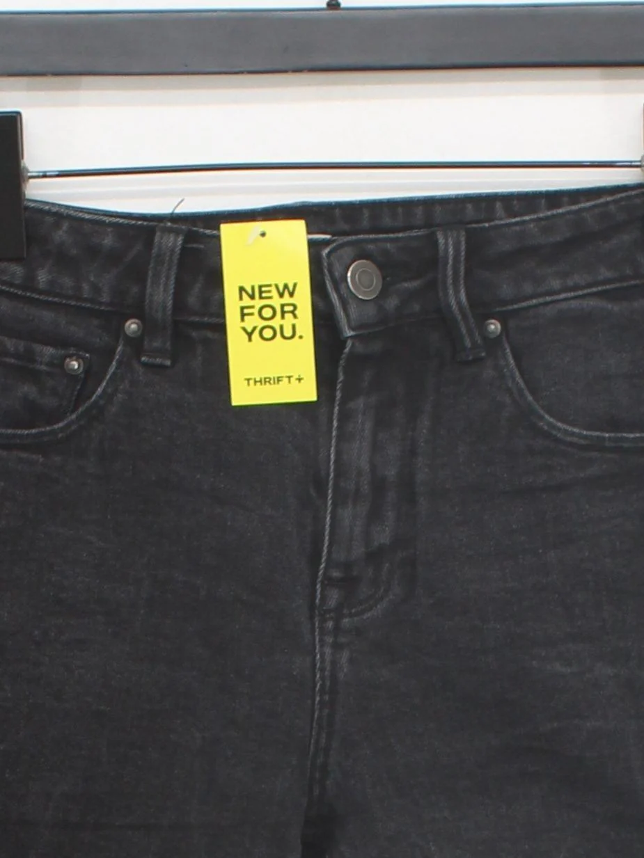 Asos Women's Shorts W 30 in Black Cotton with Elastane Mom - Image 3