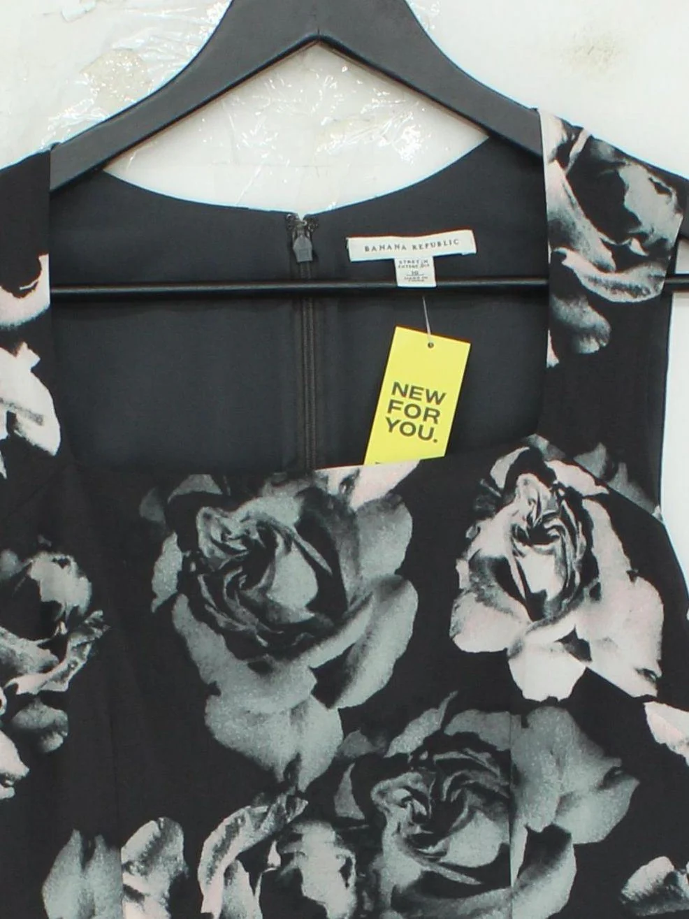 Banana Republic Bodycon Midi Dress in Black - Image 3