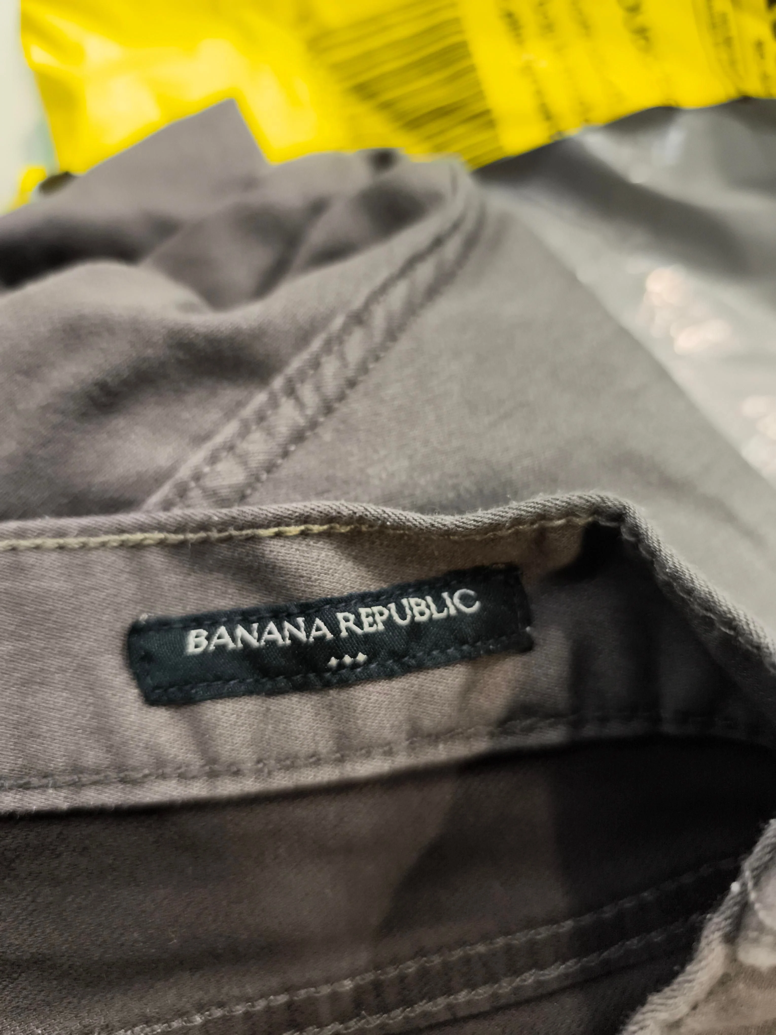 Banana Republic Men's Trousers W 34 in Brown Cotton - Image 5
