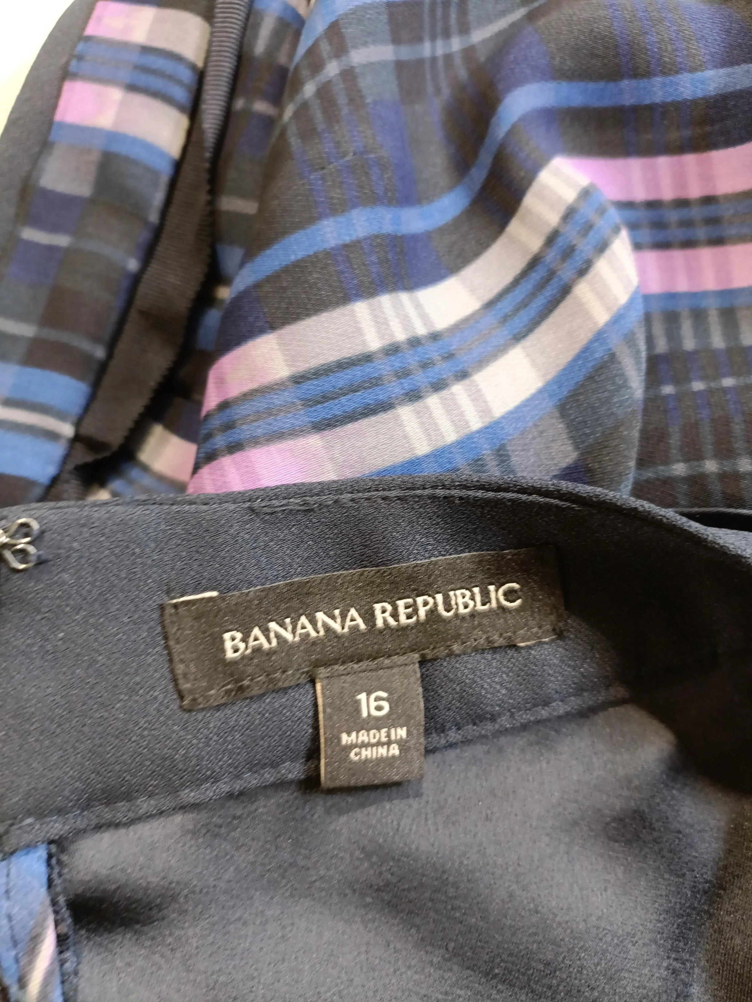 Banana Republic Women's Mini Skirt UK 16 Blue 100% Polyester Mini - Image 5