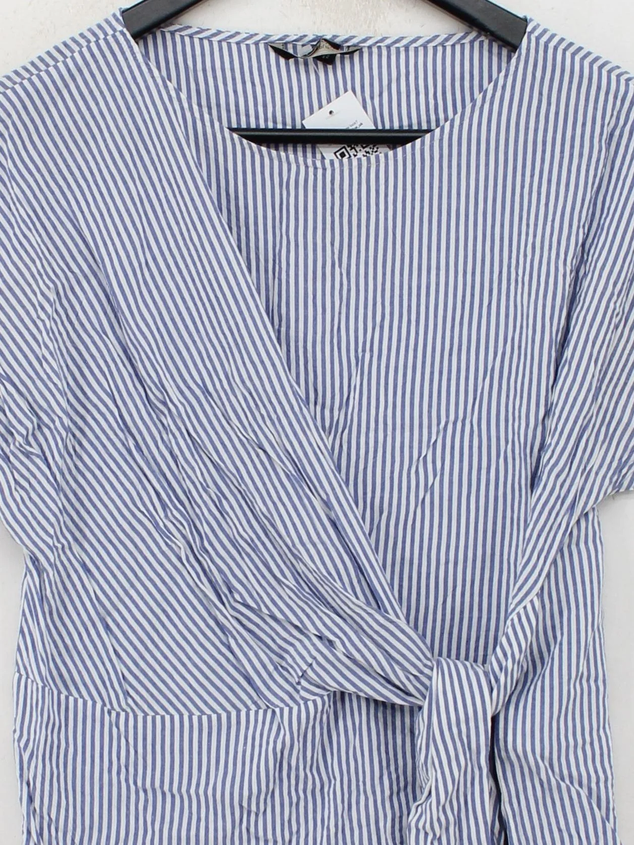 Banana Republic Women's Top XS Multi 100% Rayon Basic - Image 3