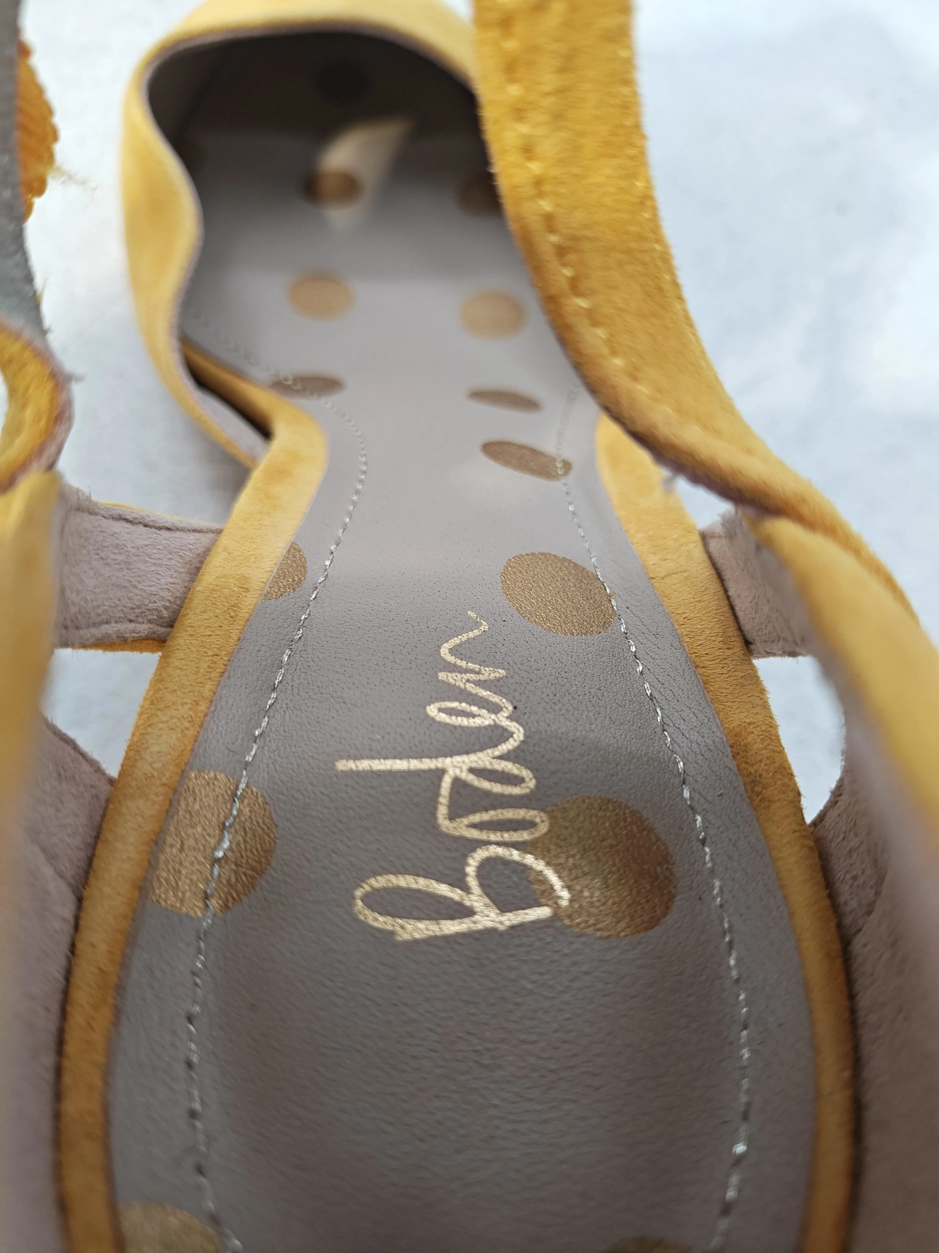 Boden Women's Heels UK 5 Yellow 100% Suede Court - Image 6