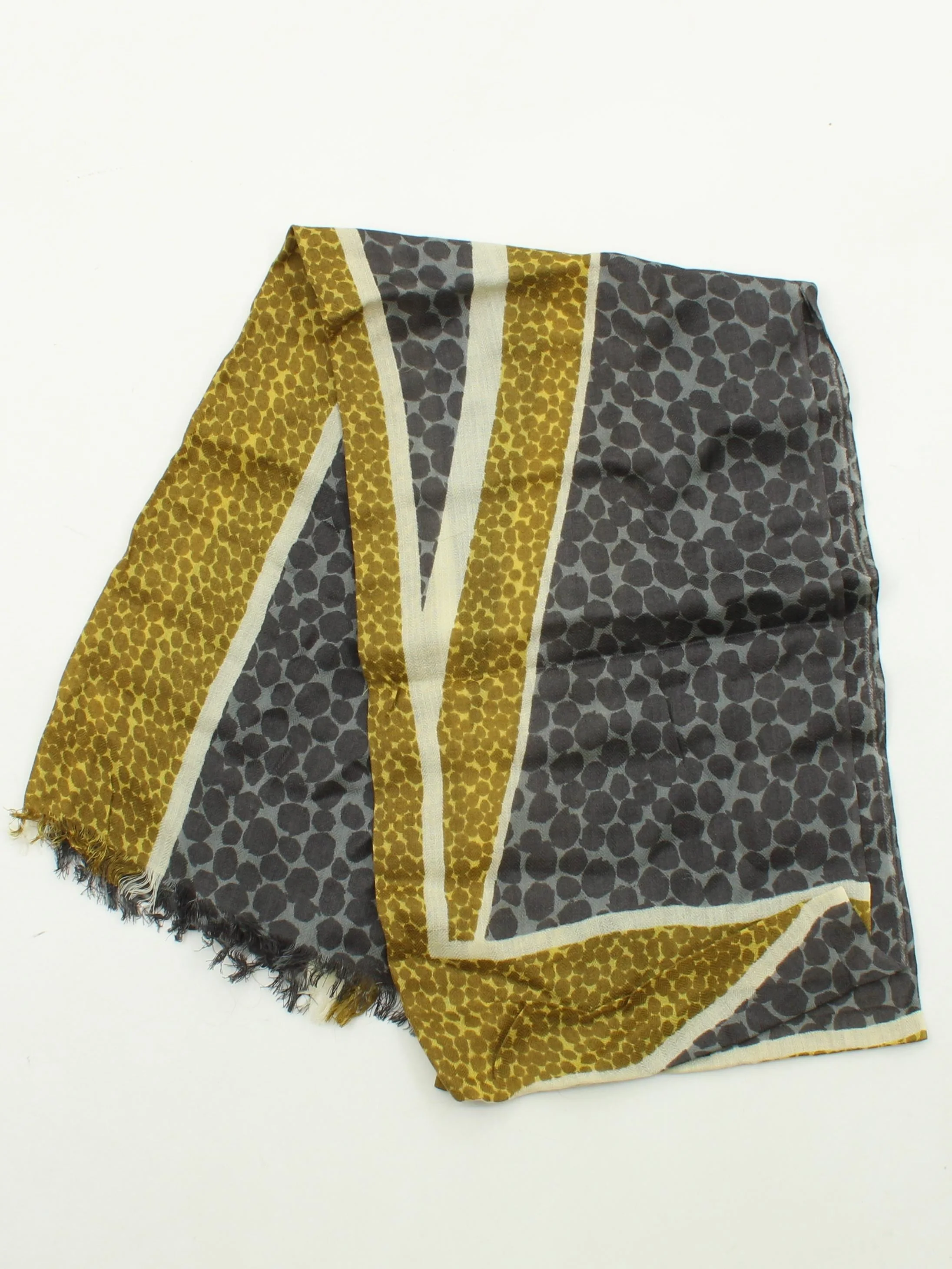 Boden Women's Scarf Multi Animal Print 100% Wool Rectangle Scarf - Image 2