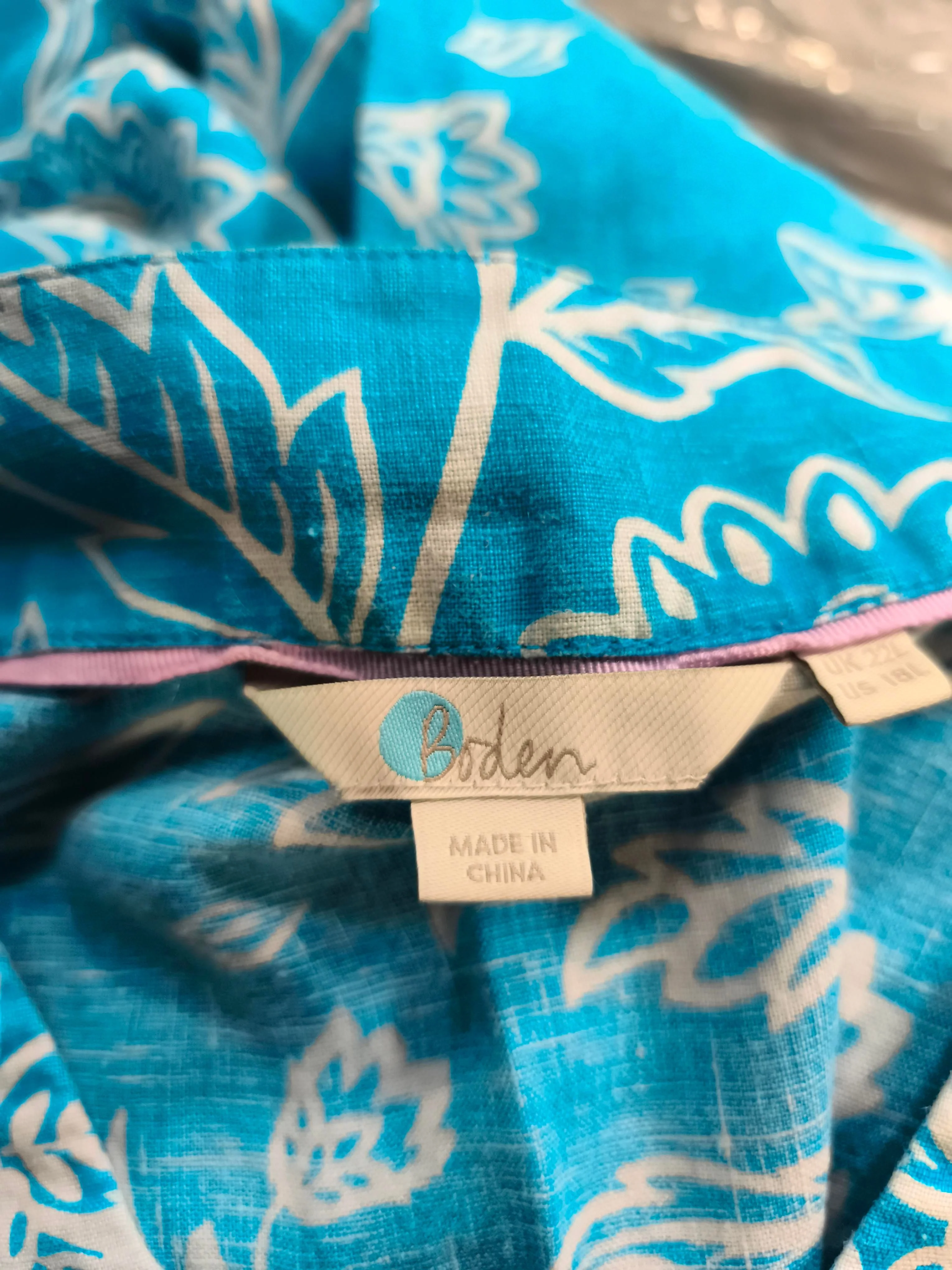 Boden Women's Top XXL Blue Floral 100% Linen 3/4 Sleeve V-Neck Tunic - Image 6
