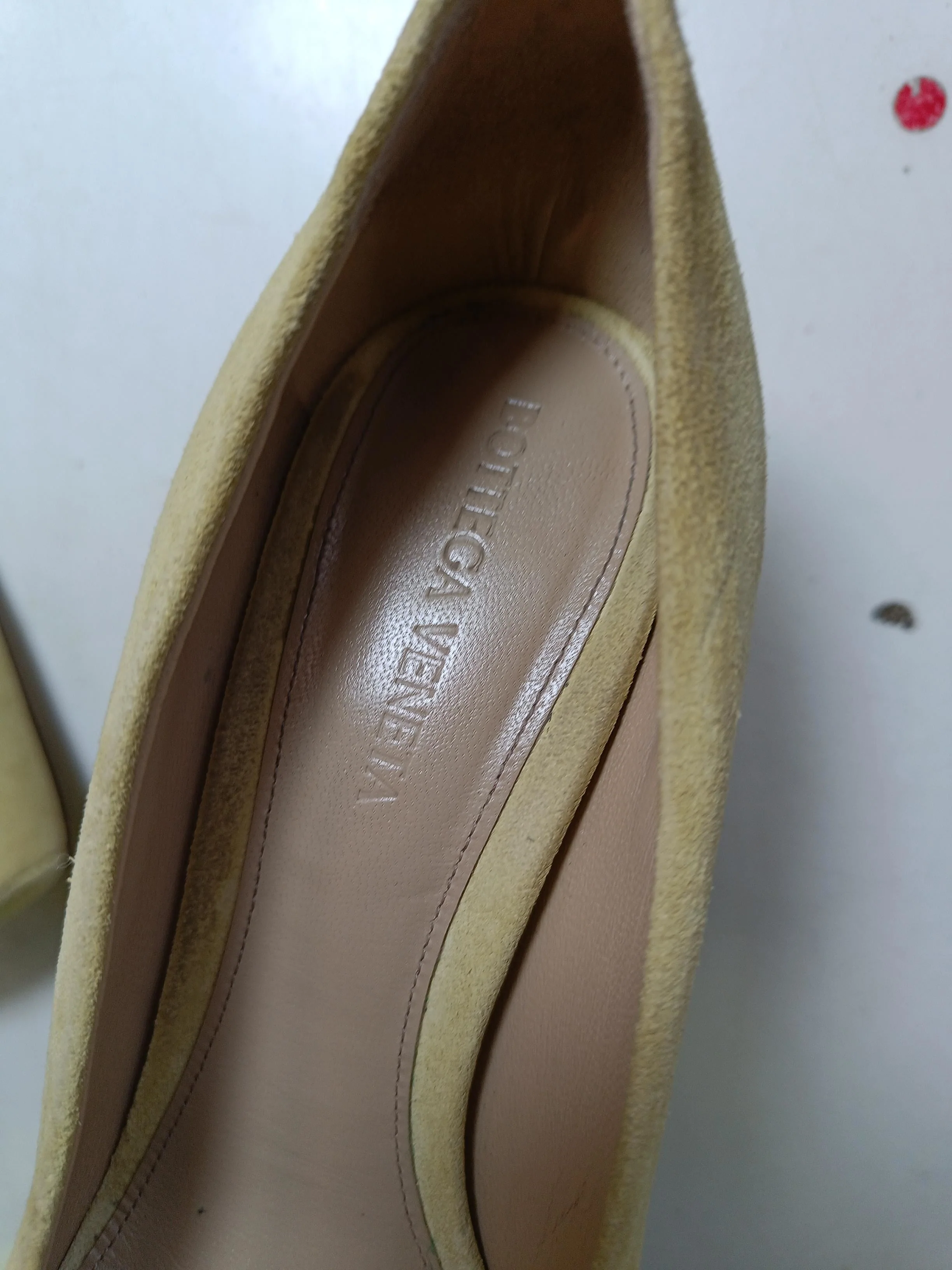 Bottega Veneta Women's Heels UK 5.5 Yellow 100% Suede Court - Image 9
