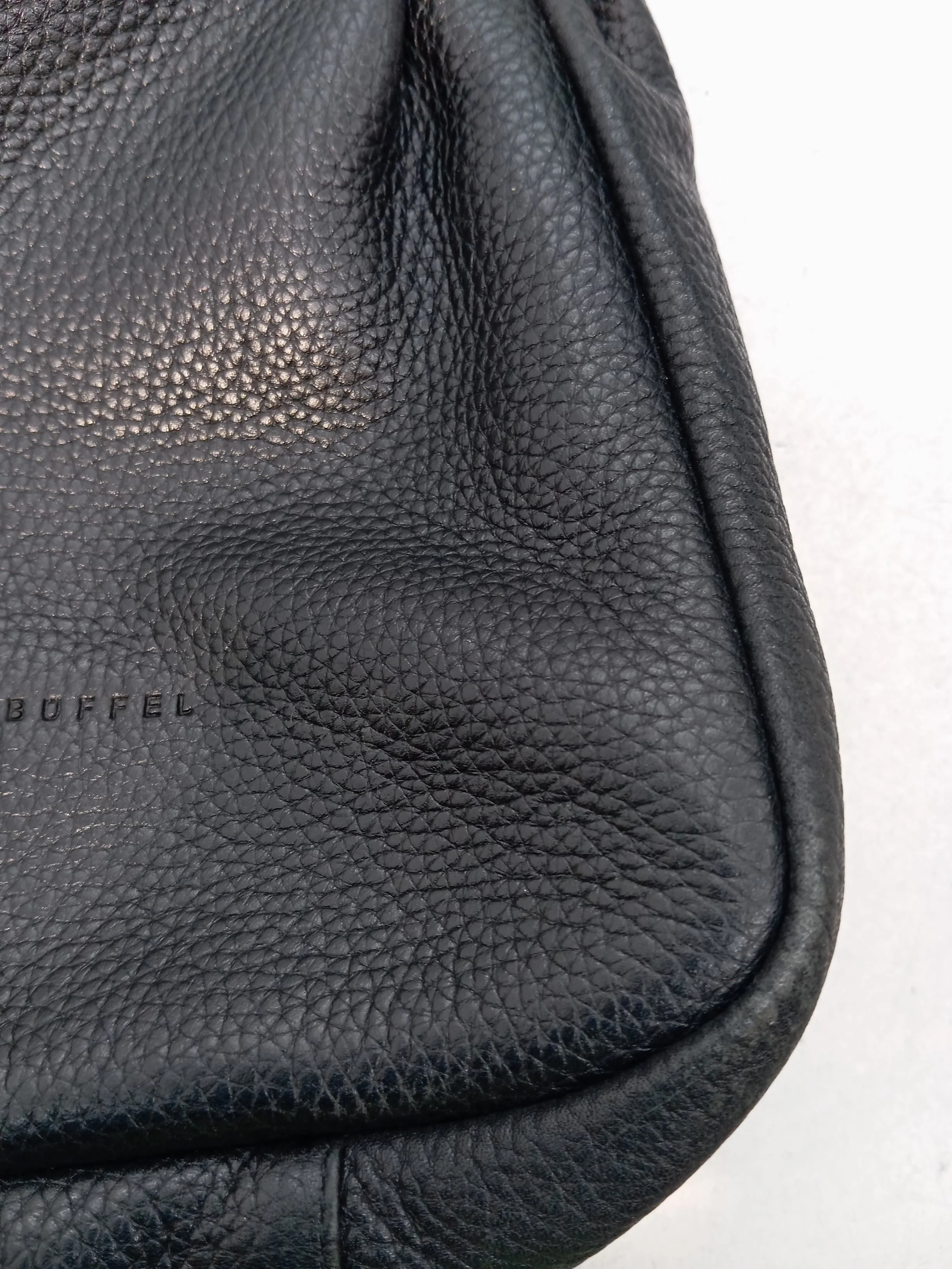 Braun Buffel Women's Bag Black 100% Leather Shoulder Bag - Image 3