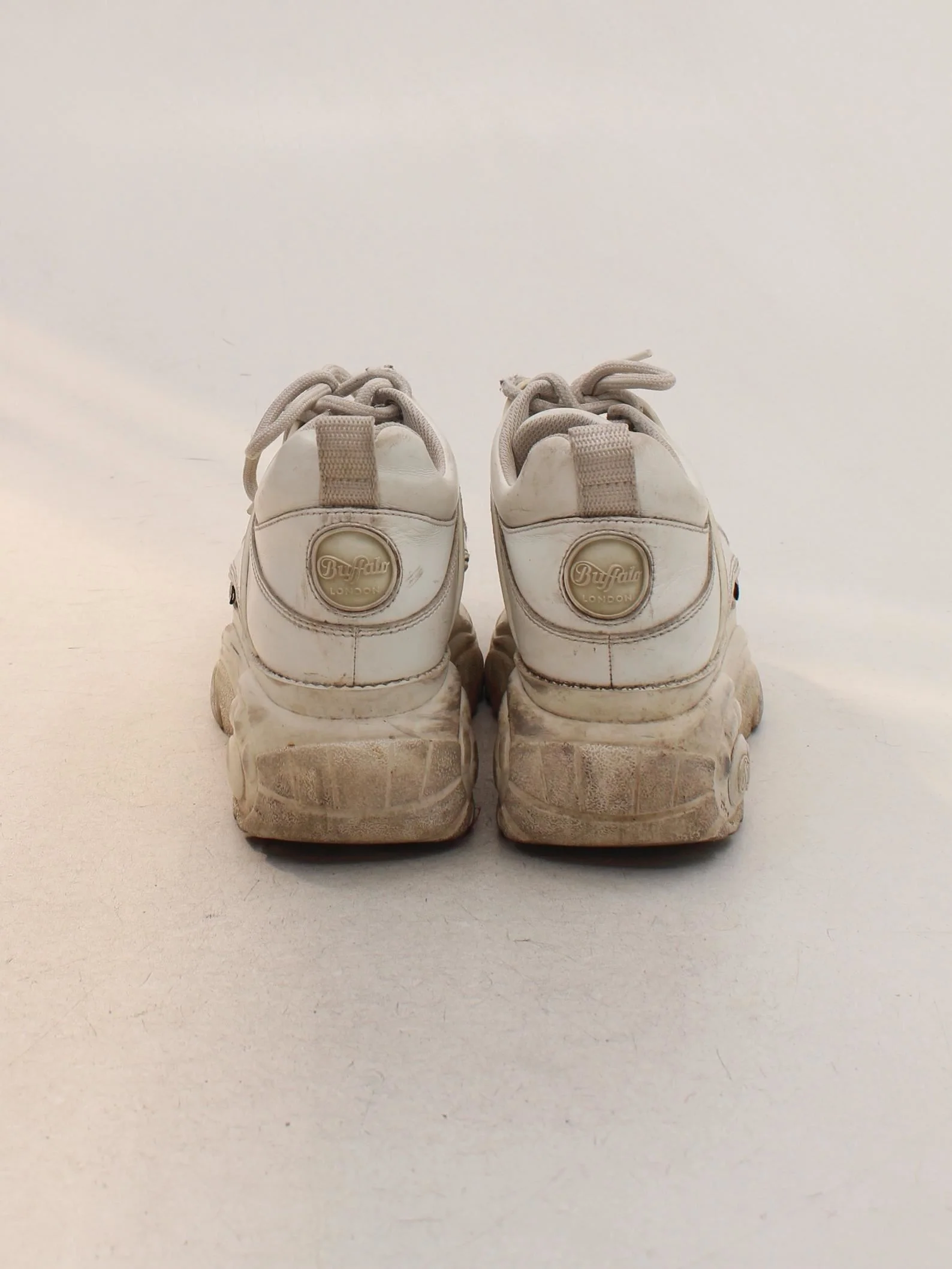 BUFFALO Women's Trainers EU38 in White - Image 3