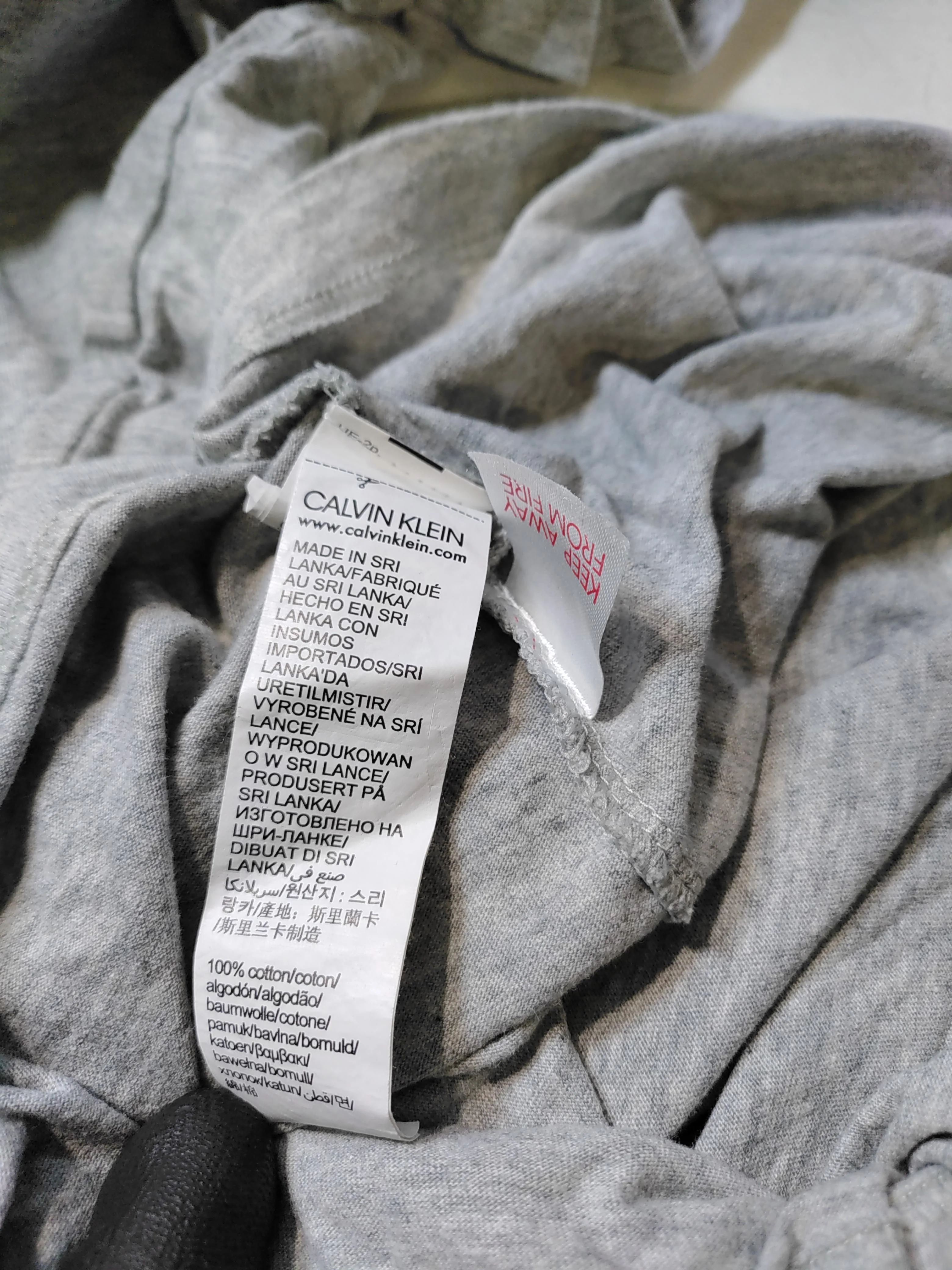 Calvin Klein Women's T-Shirt S Grey 100% Cotton Basic - Image 6