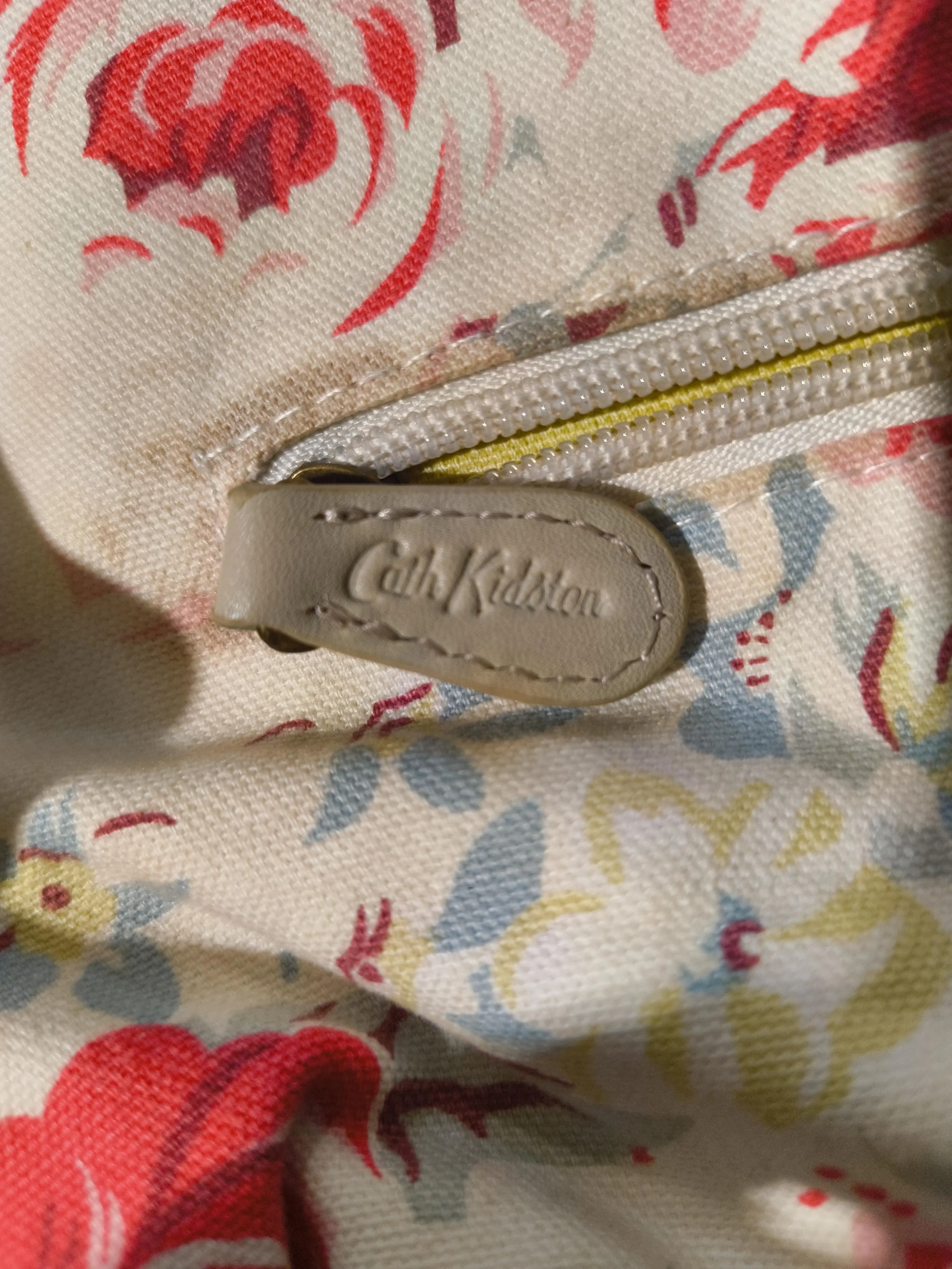 Cath Kidston Women's Bag Cream Floral Cotton with Leather Shoulder Bag - Image 6
