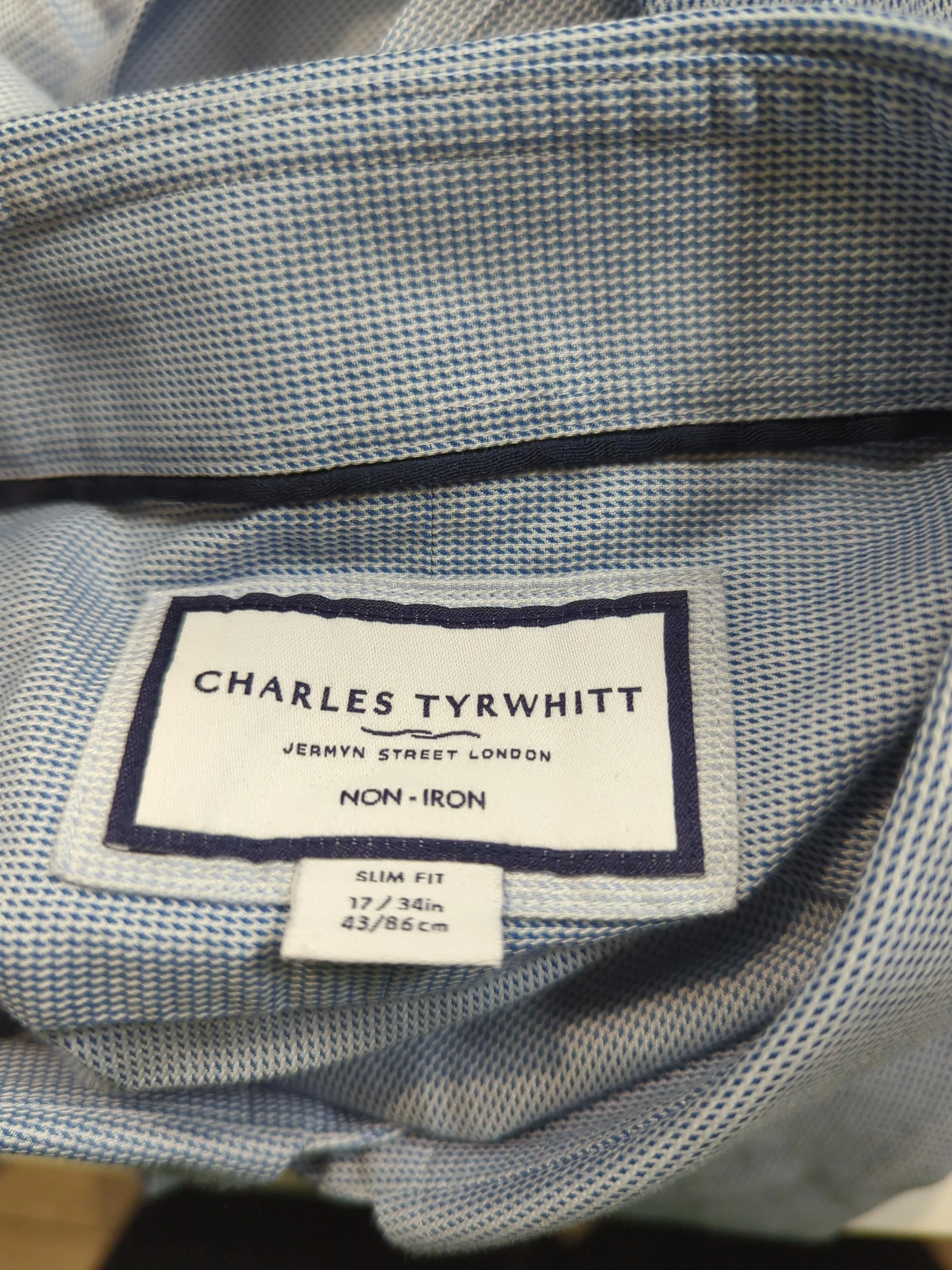 Charles Tyrwhitt Men's Shirt Chest: 43 in Blue 100% Cotton Basic - Image 5