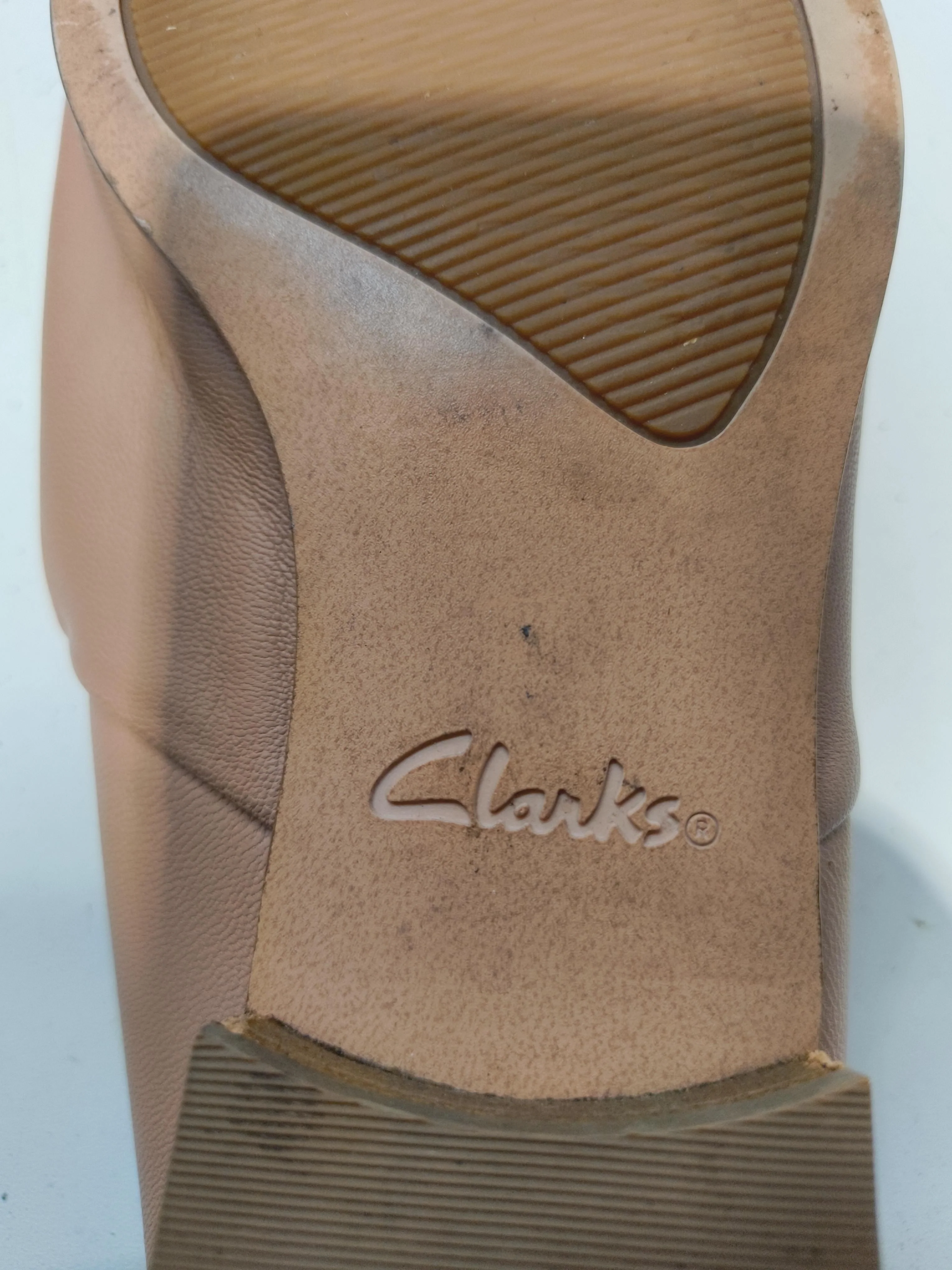 Clarks Women's Flat Shoes UK 4.5 Tan 100% Leather Loafer - Image 9