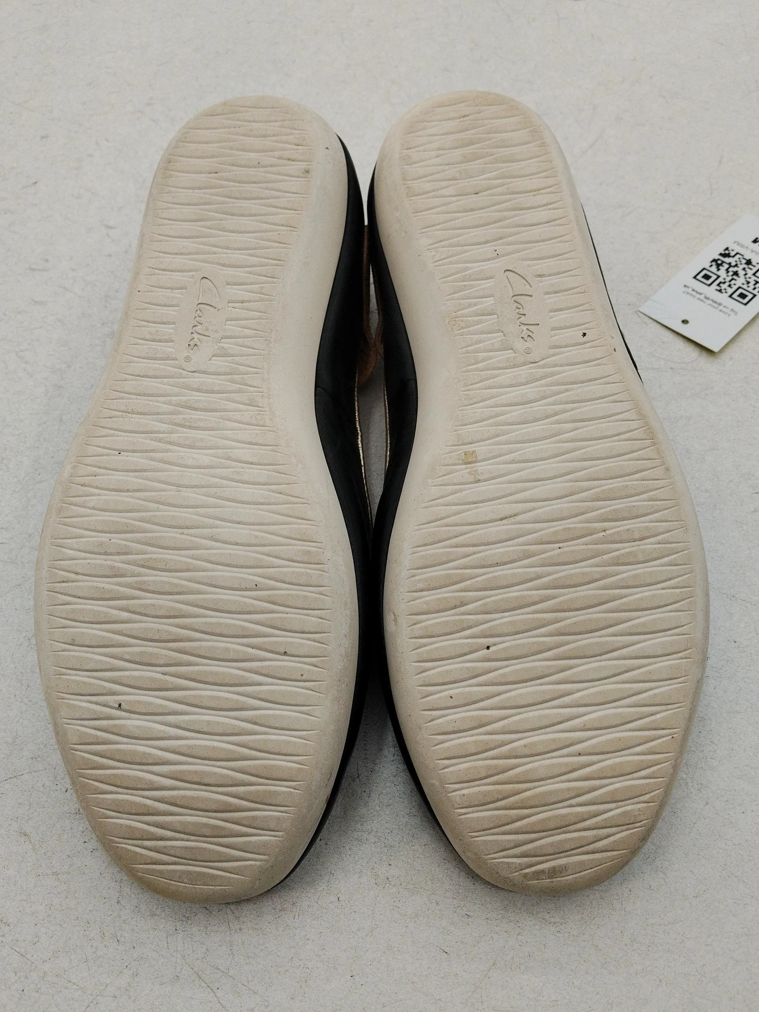 Clarks Women's Flat Shoes UK 6 Black Leather with Suede Mary Jane - Image 7