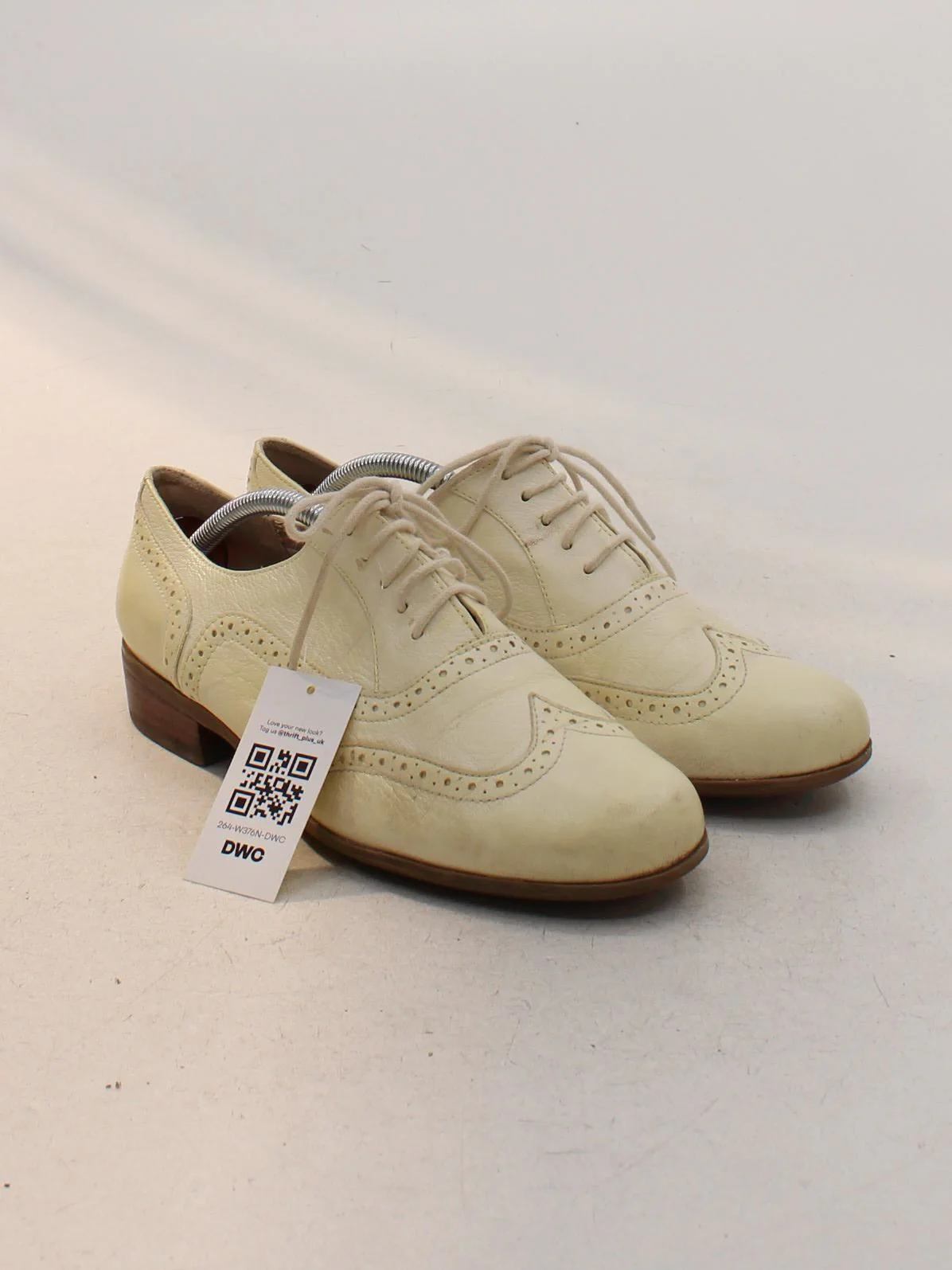 Clarks Women's Flat Shoes UK 6 Cream 100% Leather Loafer - Image 4