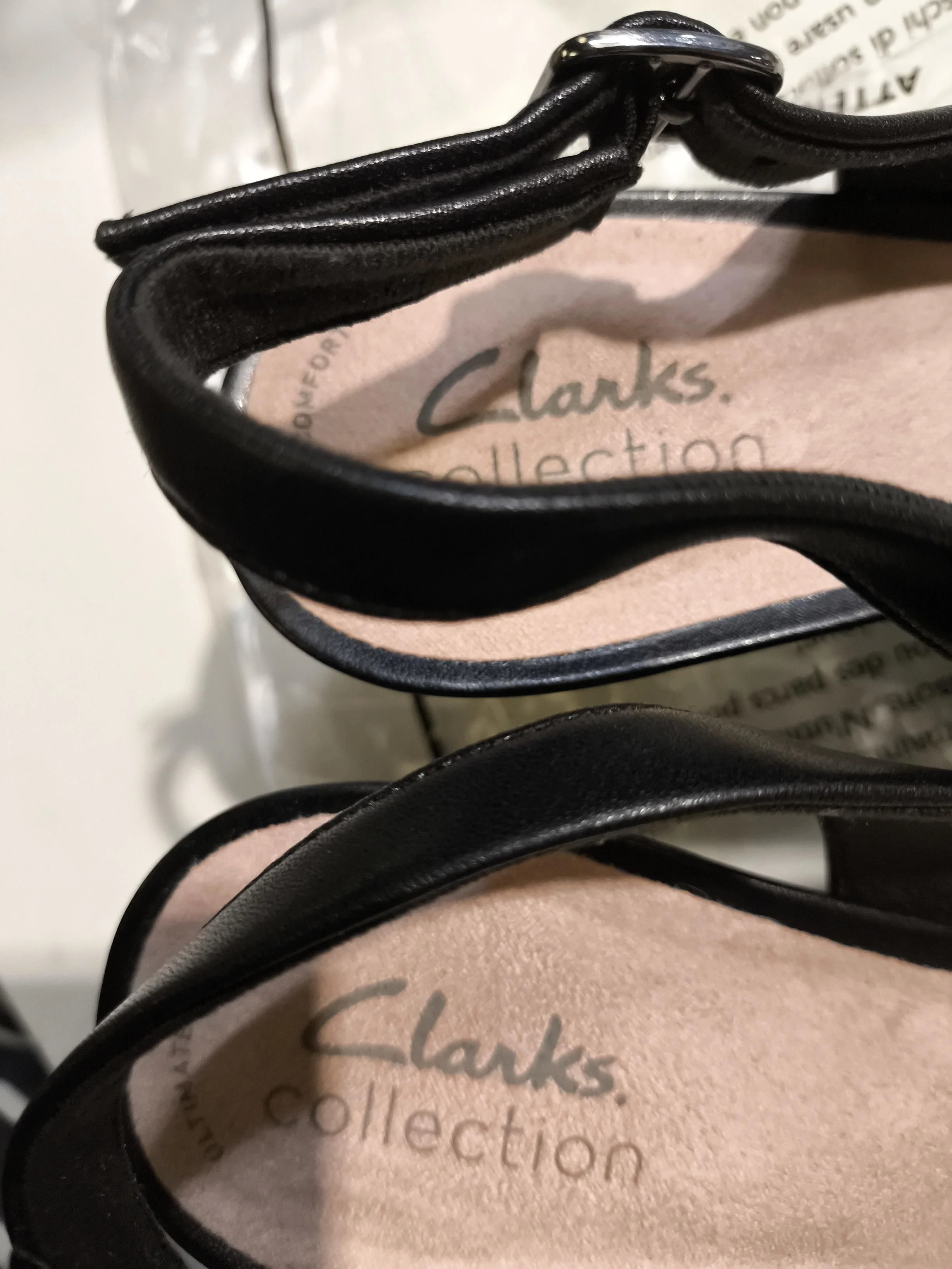 Clarks Women's Heels UK 4.5 Black 100% Leather Court - Image 8