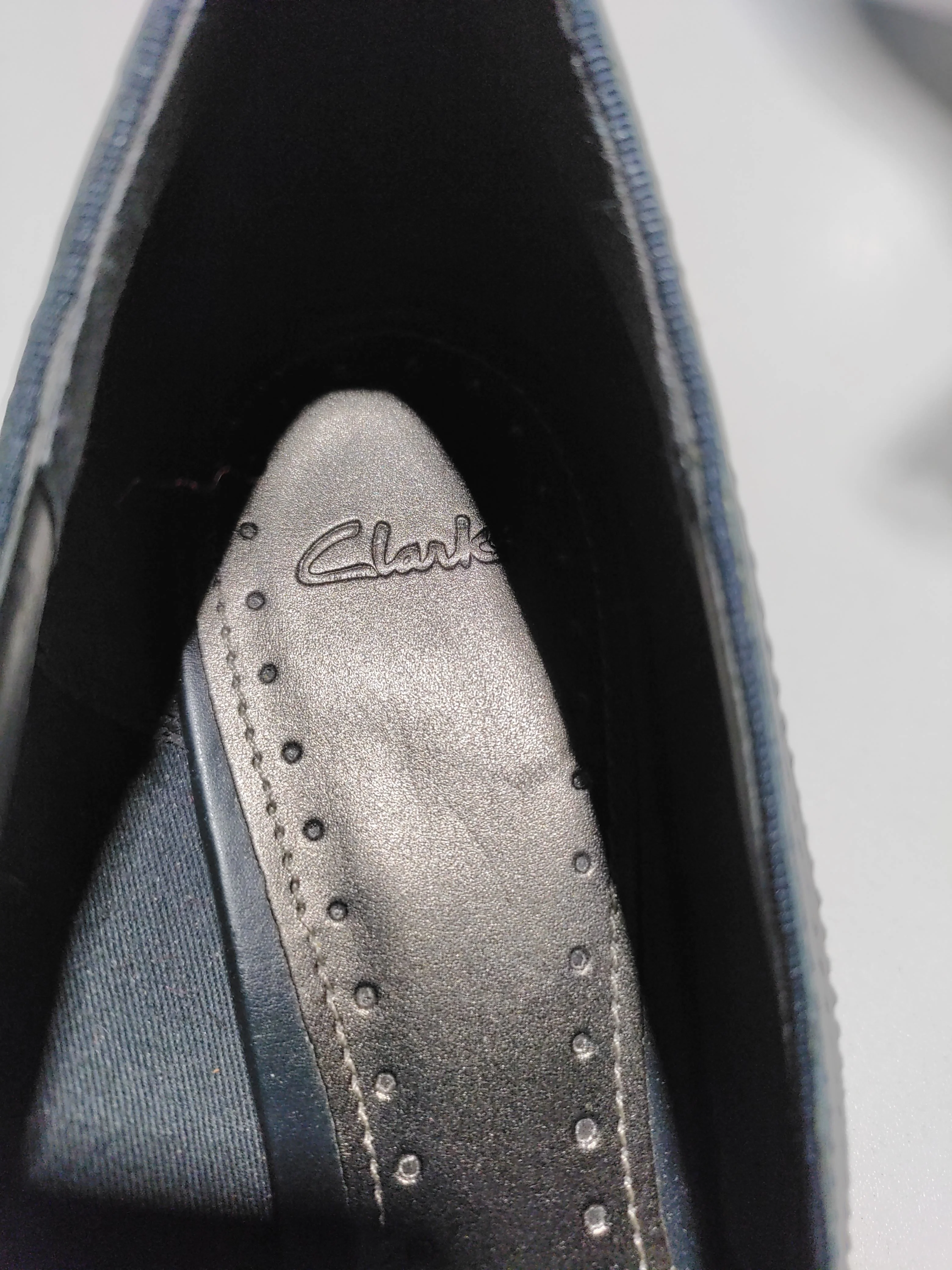 Clarks Women's Heels UK 8 Black 100% Leather Court - Image 9