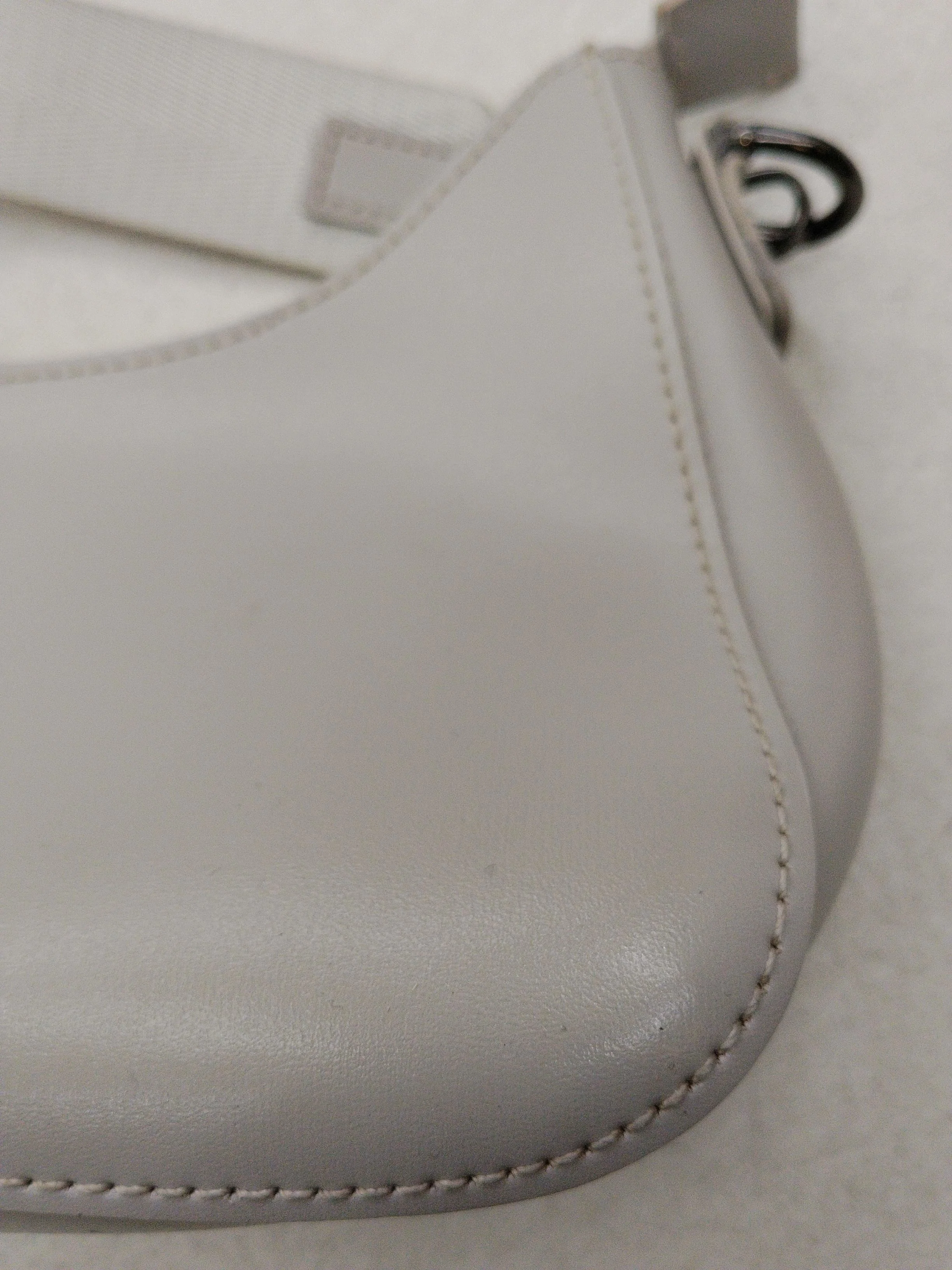Claudia Canova Women's Bag Grey 100% Faux Leather Shoulder Bag - Image 3