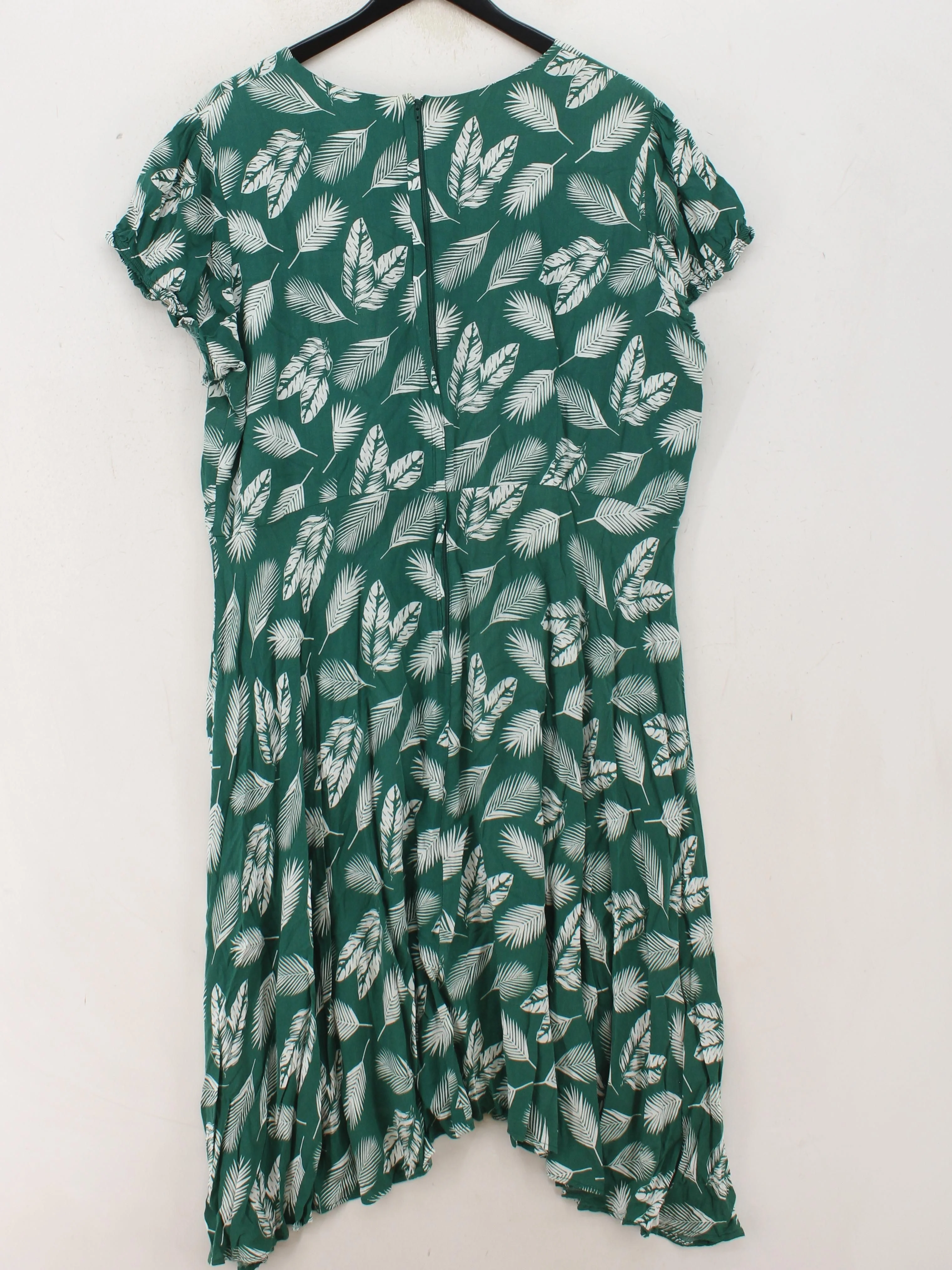 Collectif T-Shirt Mini Dress UK20 in Green - Image 2