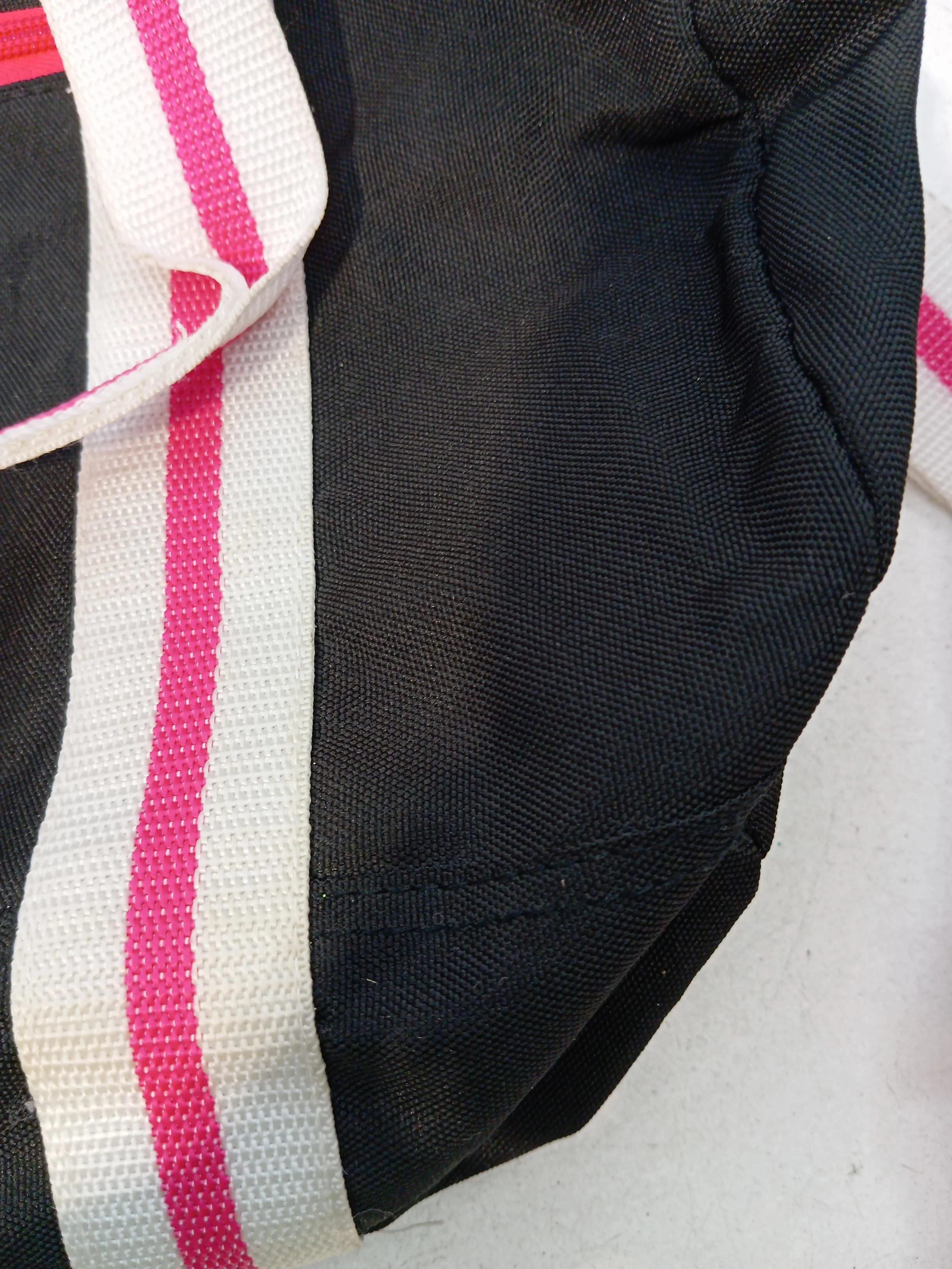 Converse Women's Bag Black Striped Polyester with Polyester Gym Bag - Image 3