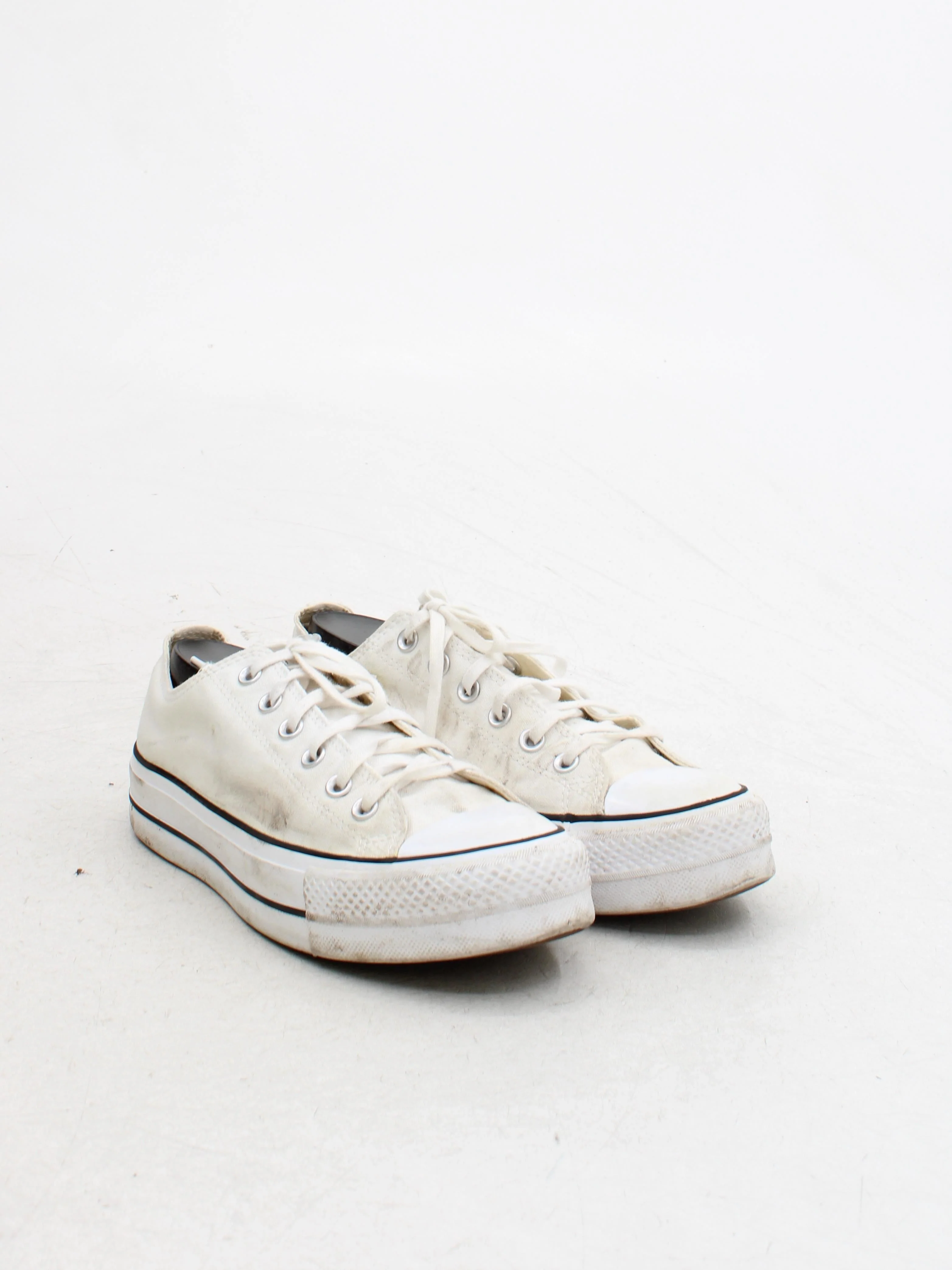 Converse Women's Trainers UK8 in White - Image 4