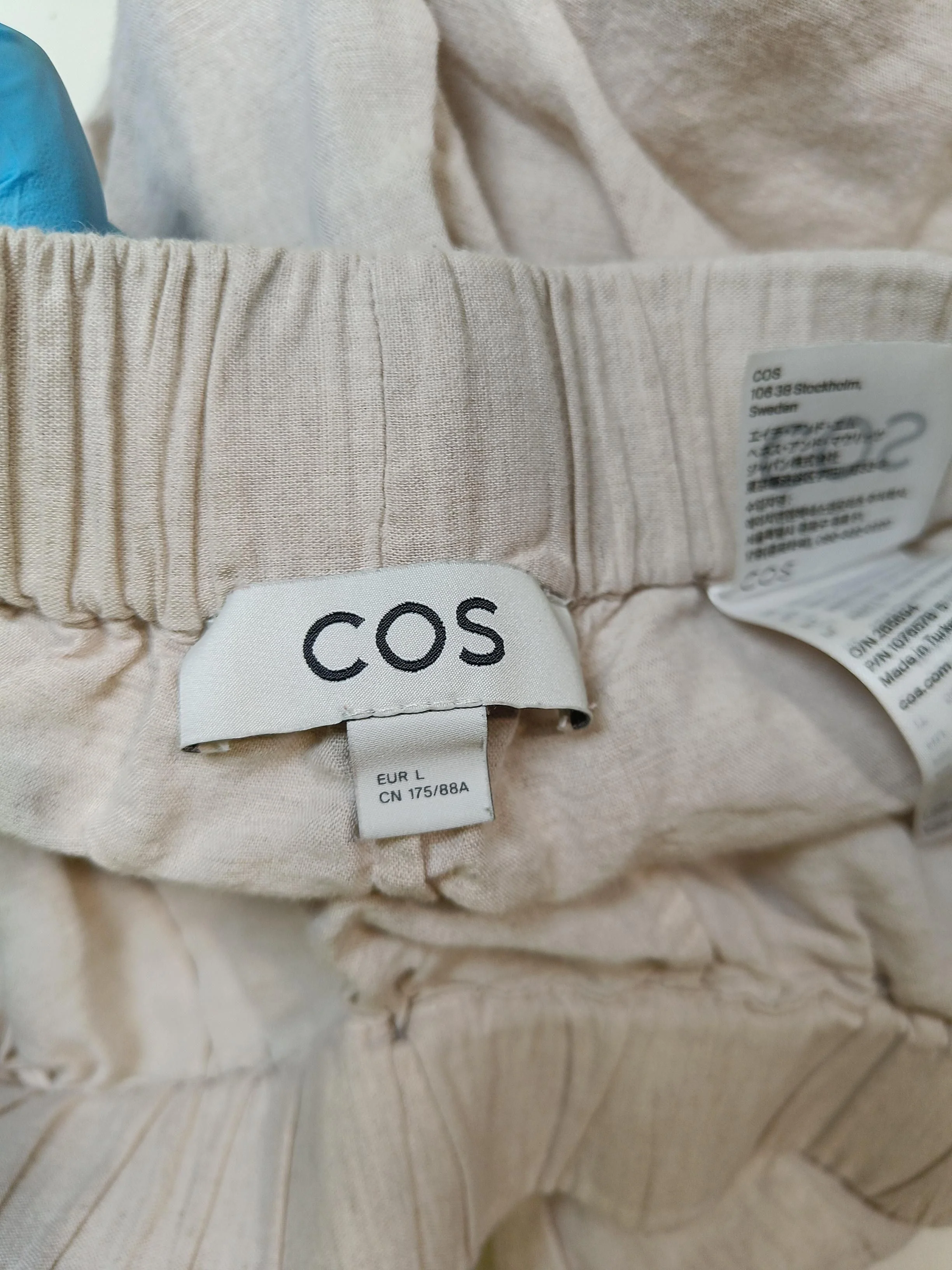 COS Women's Shorts L Cream Linen with Cotton Sweat - Image 5