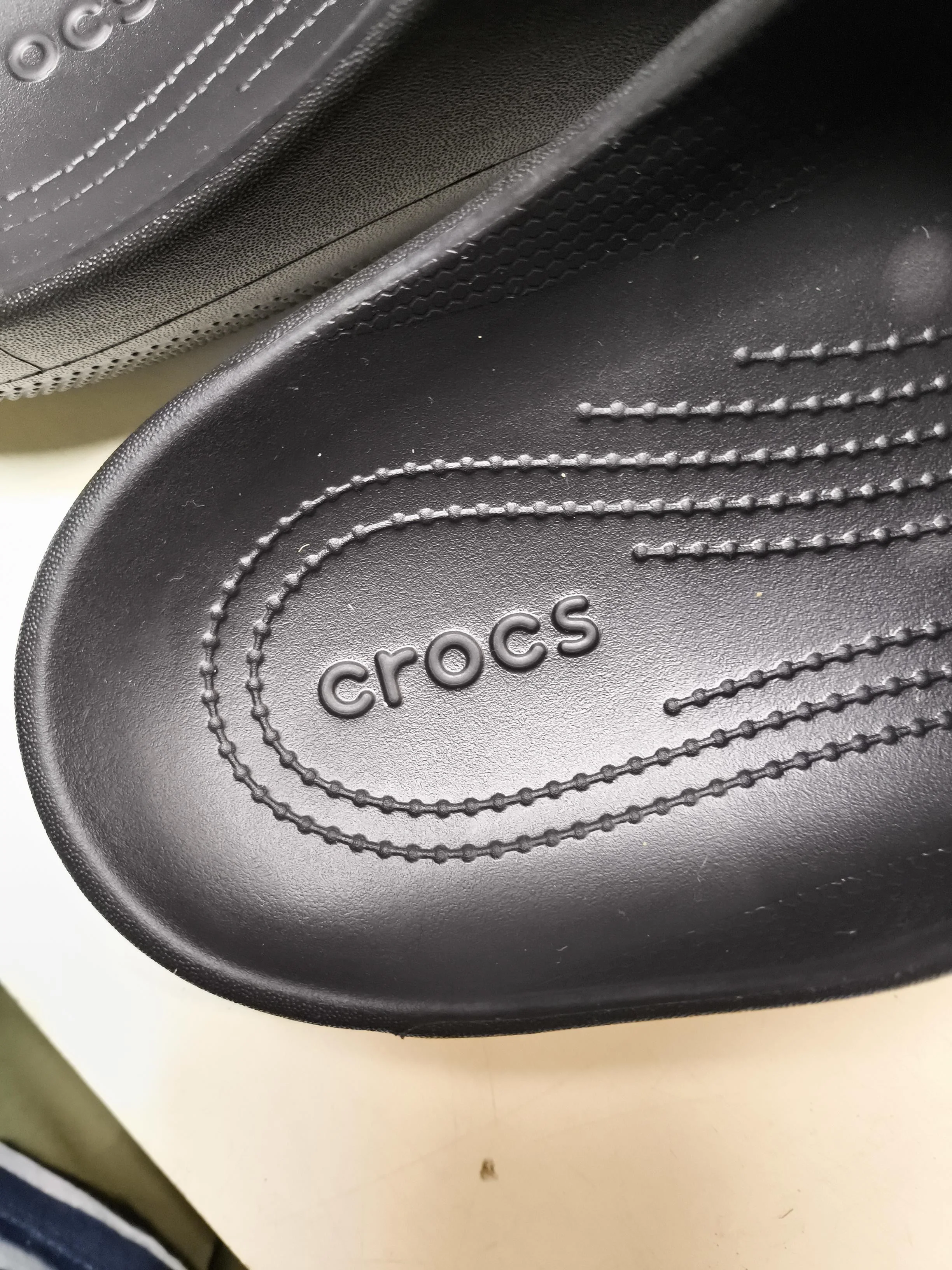 Crocs Men's Sandals UK 12 Black 100% Other Slider - Image 8