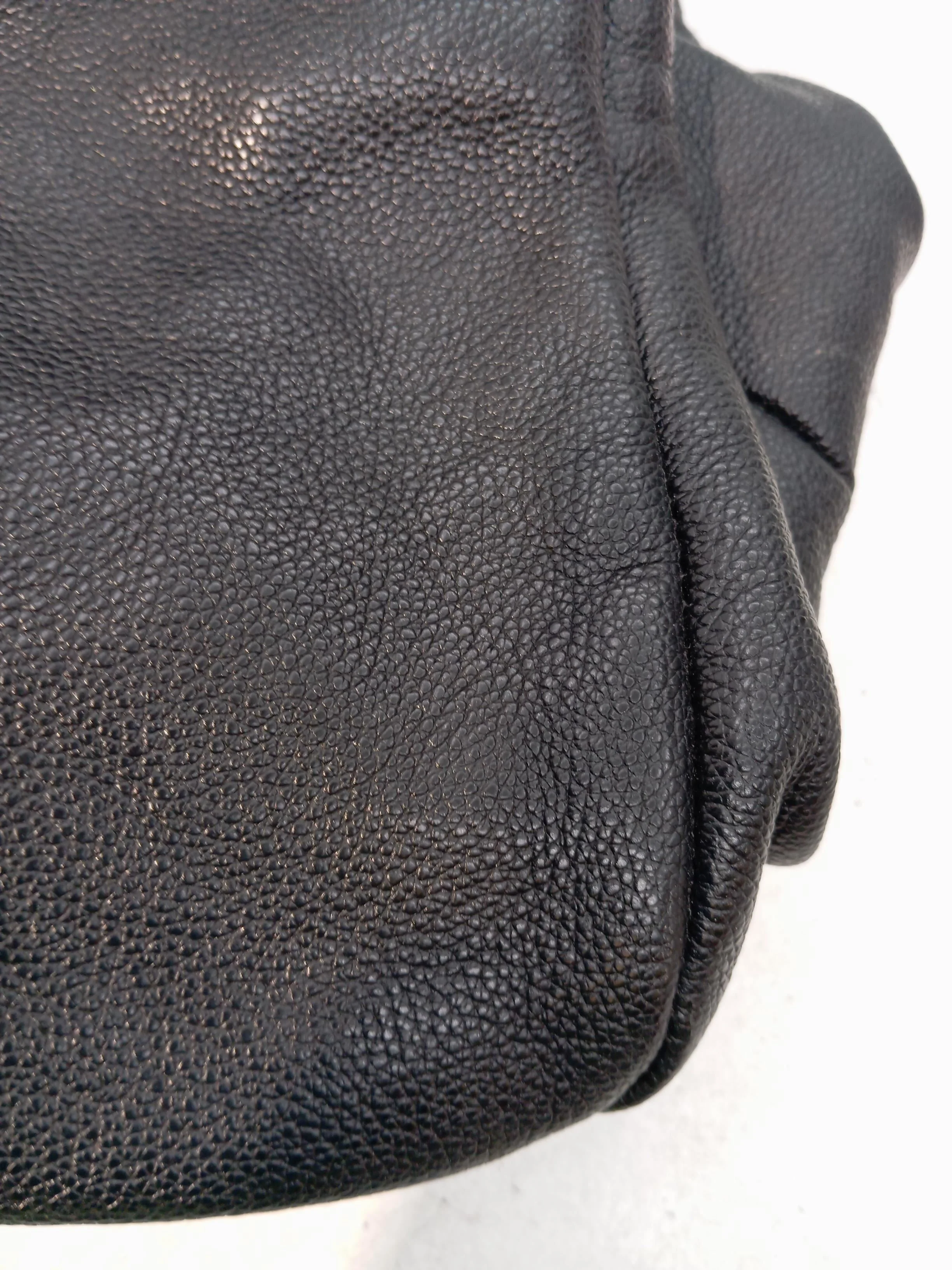DKNY Women's Bag Black 100% Leather Shoulder Bag - Image 3
