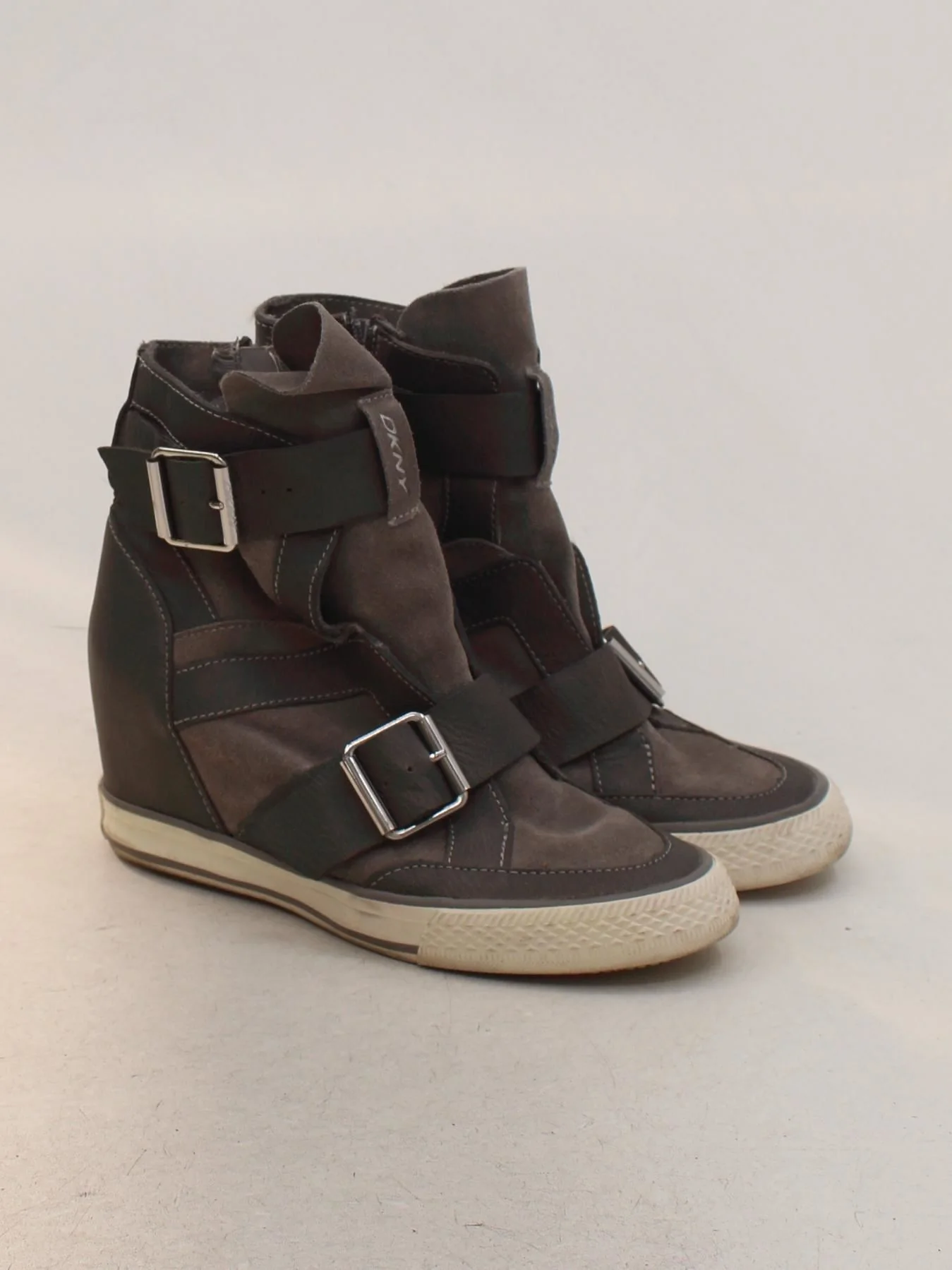 DKNY Women's Boots UK 7.5 Grey Suede with Faux Leather Platform - Image 4