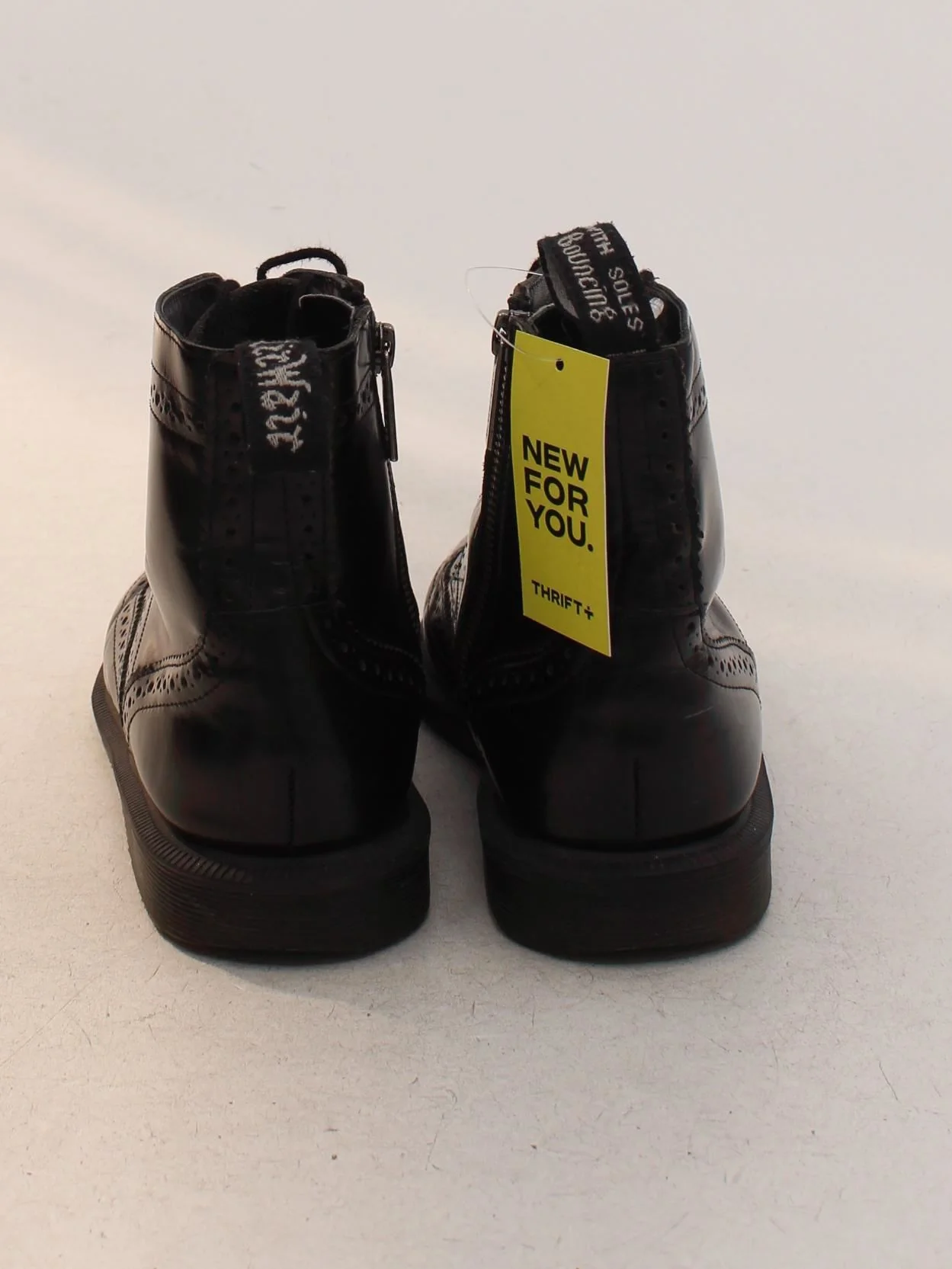 Dr. Martens Men's Boots UK 4 Black 100% Leather Combat - Image 3