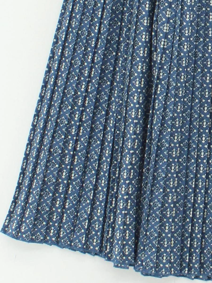 Fat Face Women's Midi Skirt UK 8 Blue Floral 100% Polyester Midi Pleated - Image 4