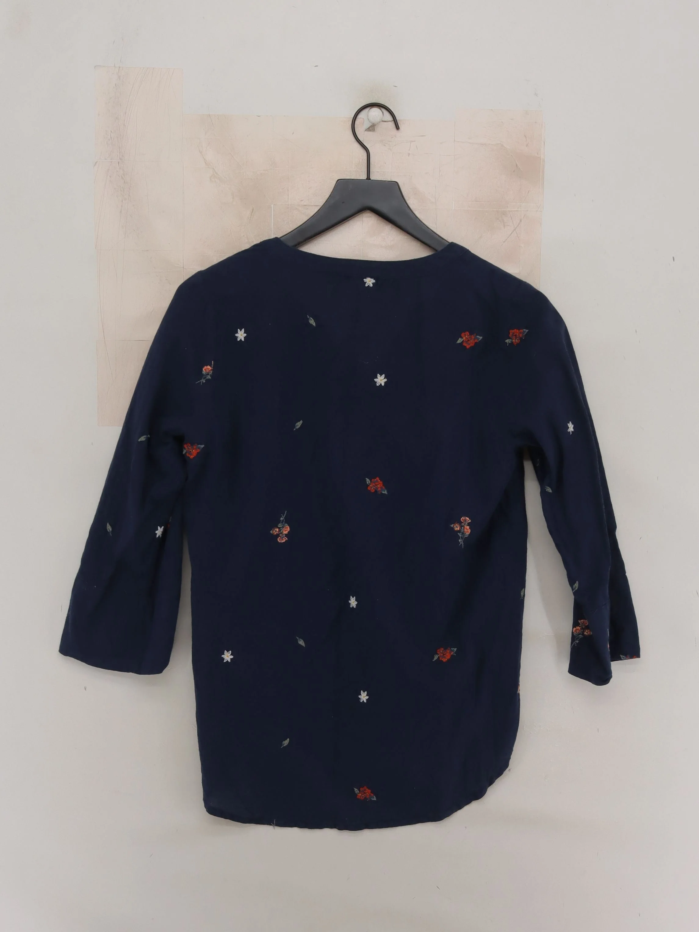 Fat Face Women's Top S Blue Floral Cotton with Polyester 3/4 Sleeve V-Neck Basic - Image 2