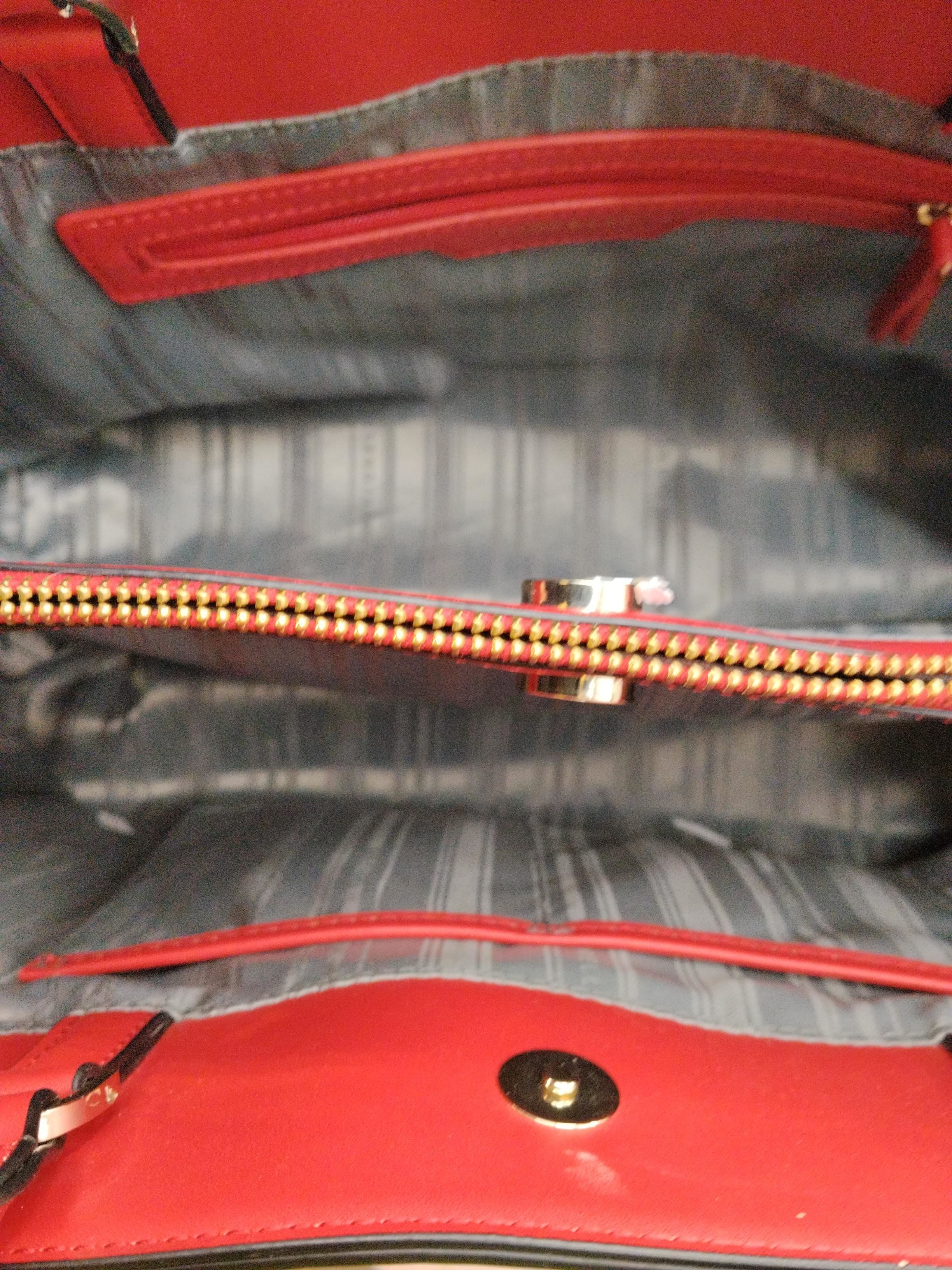 Fiorelli Women's Bag Red 100% Faux Leather Shoulder Bag - Image 4