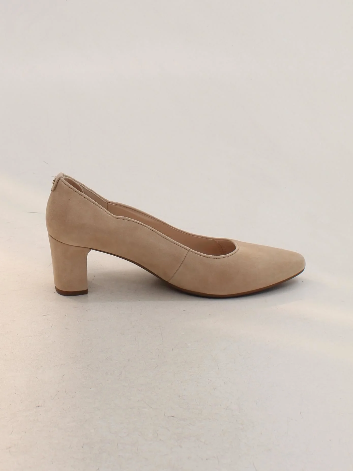 Gabor Women's Heels UK 8 Tan 100% Suede Court - Image 5