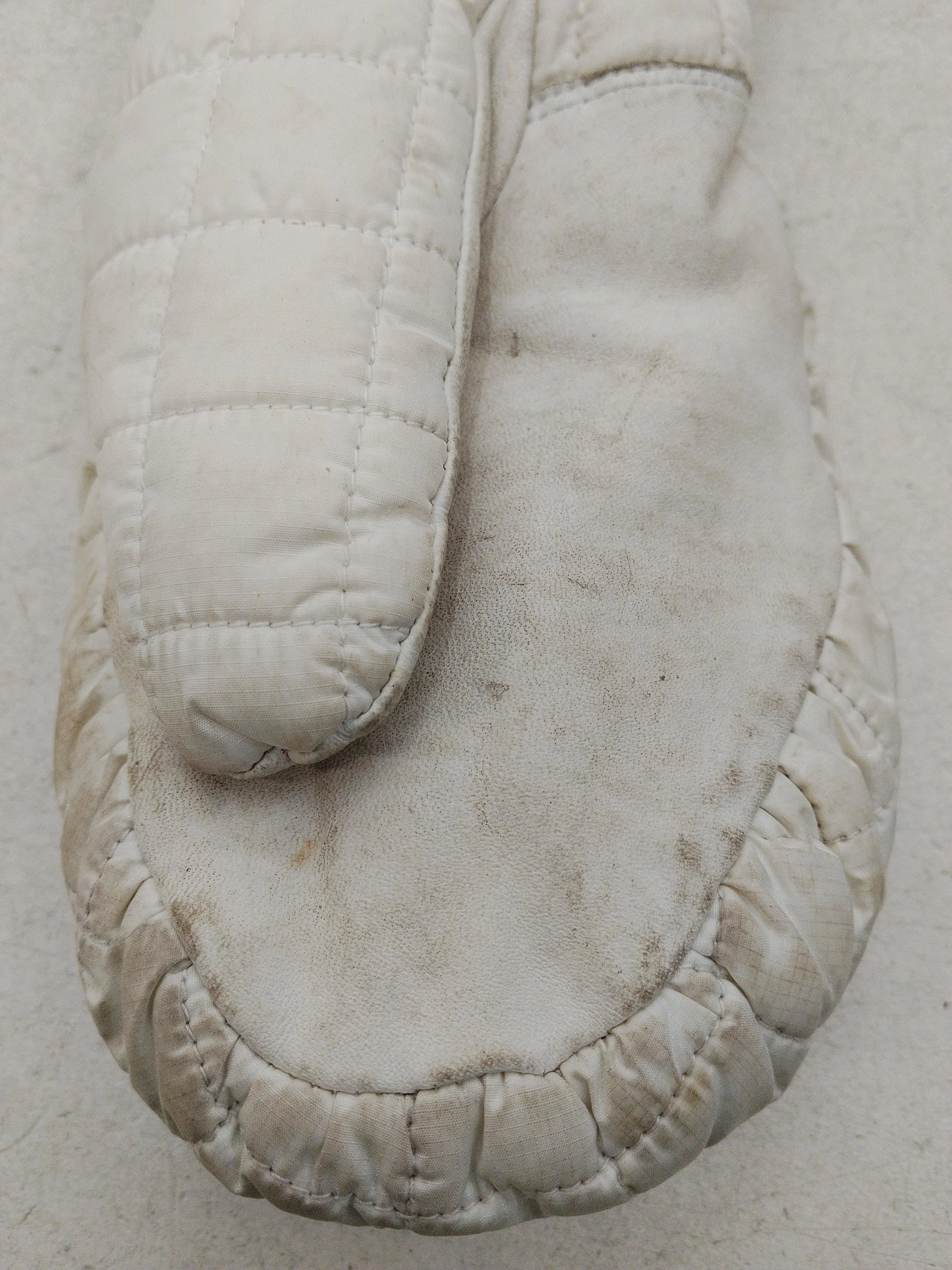 Hestra Men's Gloves M White Polyamide with Leather Mitten - Image 4