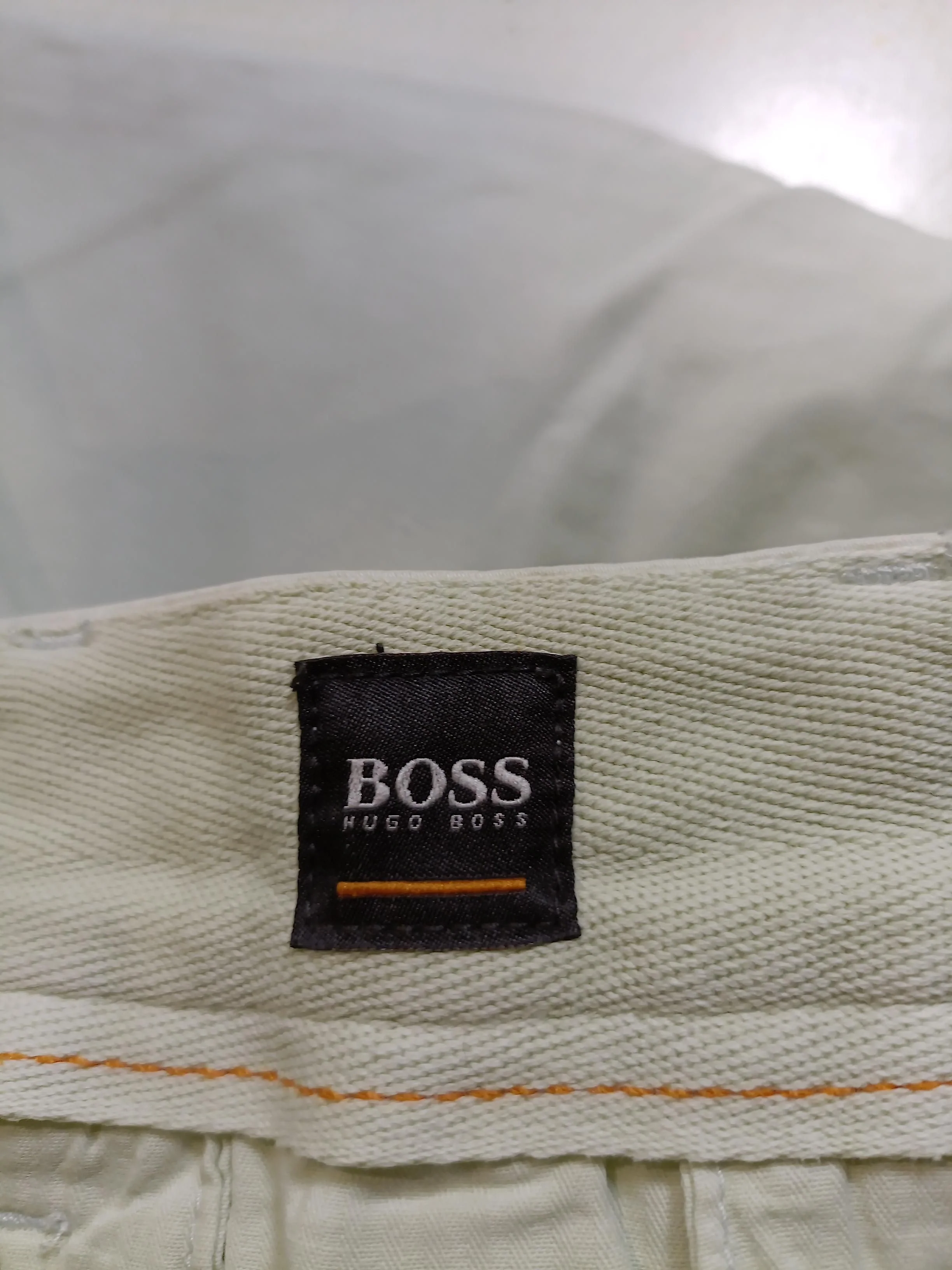 Hugo Boss Men's Shorts W 30 in Cream Cotton with Elastane Chino - Image 6