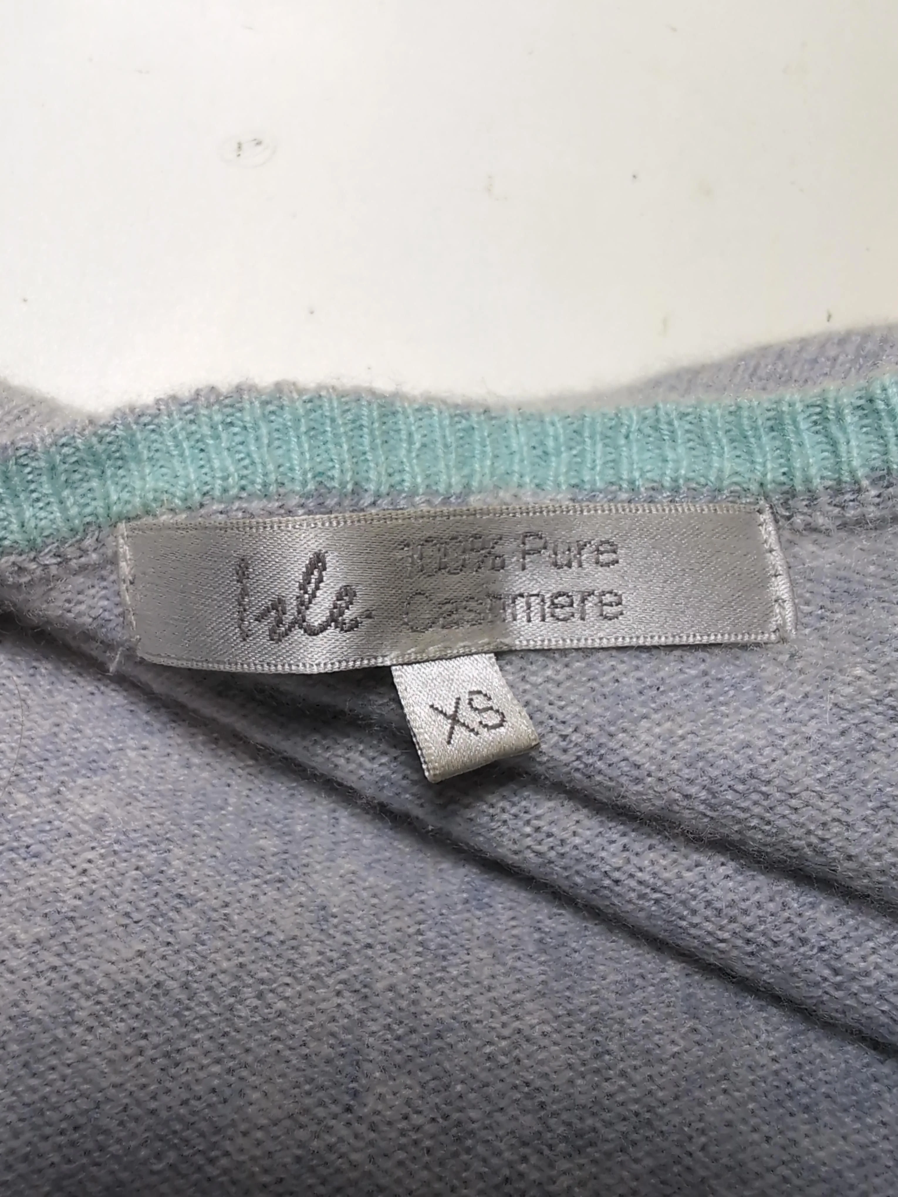 Isle Women's Cardigan XS Grey 100% Cashmere Round Neck Cardigan - Image 5