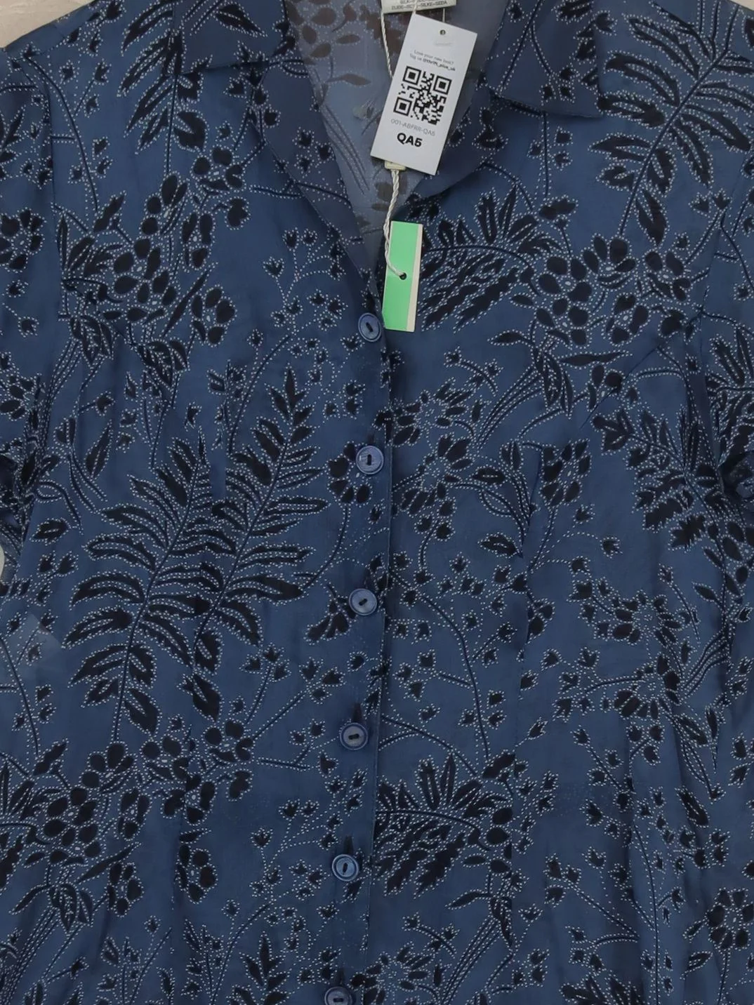 Jaeger Women's Shirt L Blue Floral Acetate with Silk Short Sleeve Collared Basic - Image 3