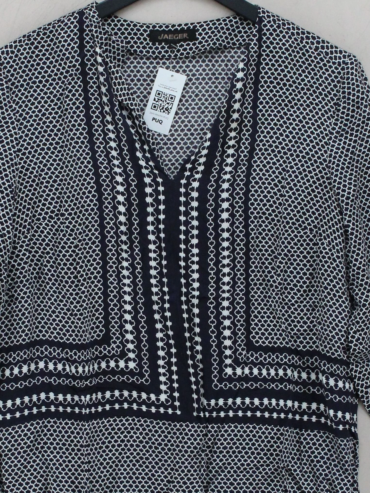 Jaeger Women's Top UK 12 Blue Viscose with Silk Tunic - Image 3